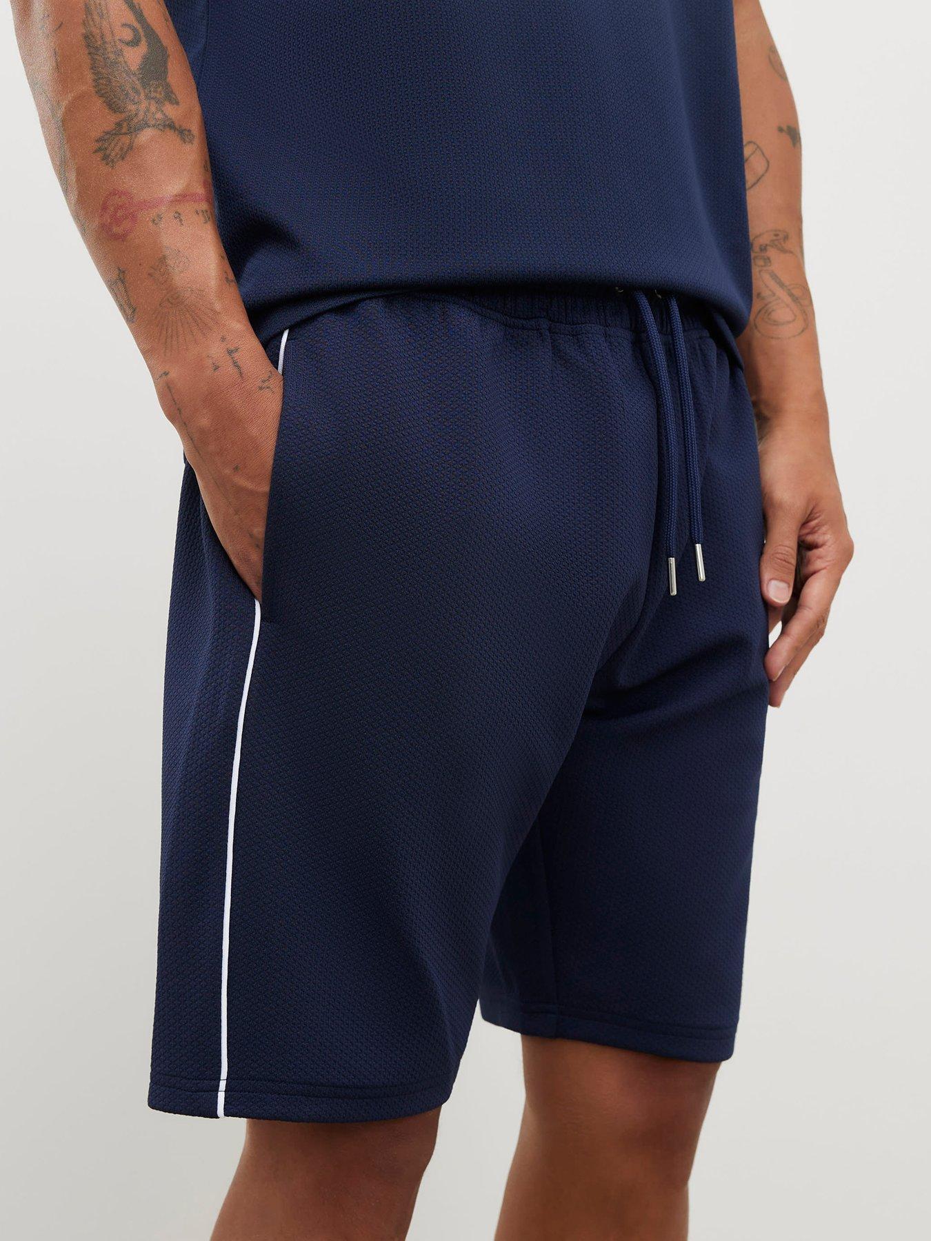 river-island-slim-textured-tipped-shorts-navyoutfit