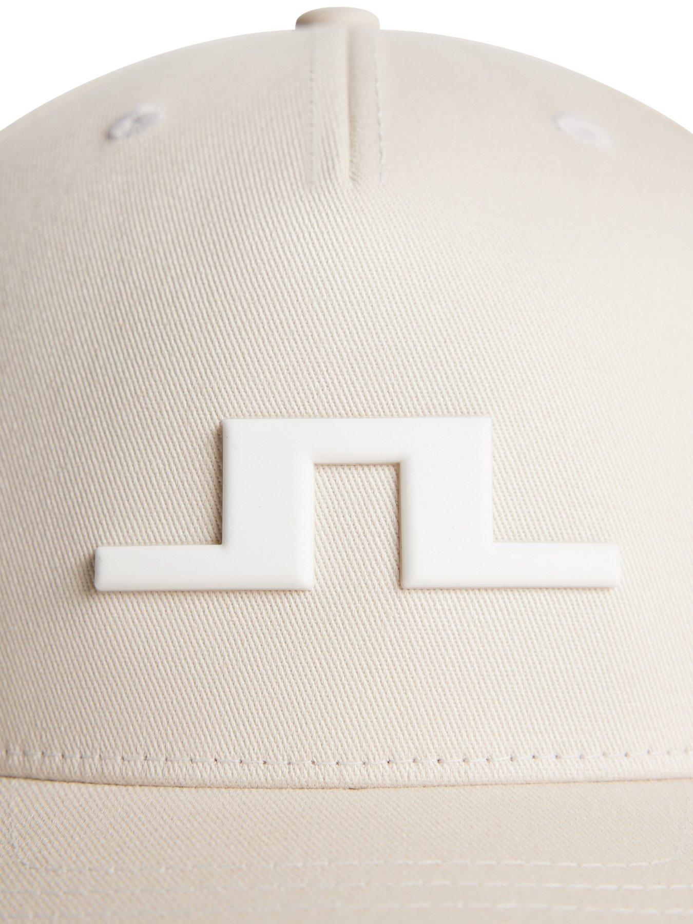 j-lindeberg-mens-golf-heath-cap-beigeoutfit