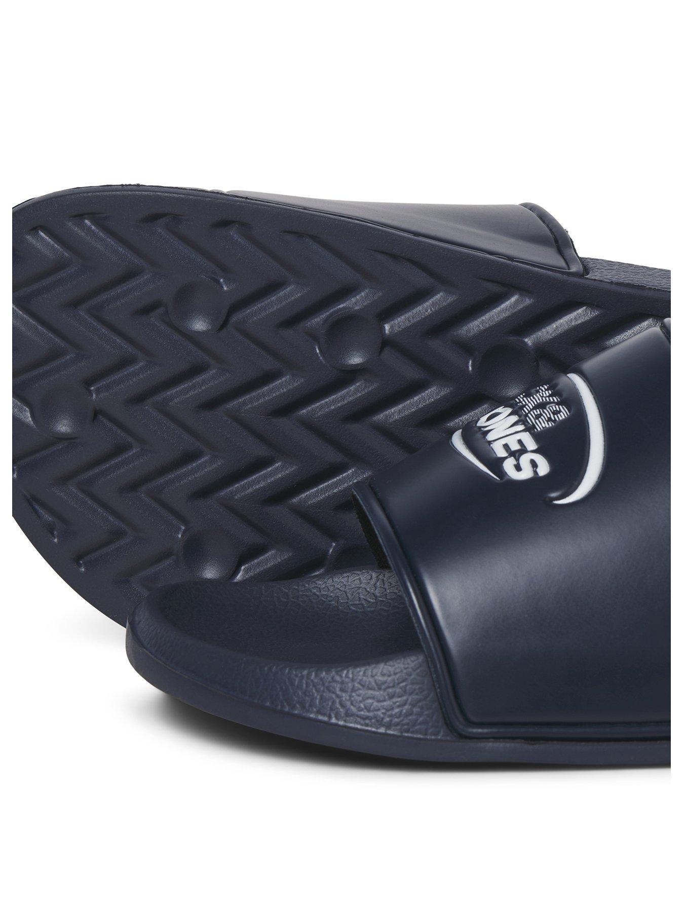 Image 3 of 4 of Jack & Jones Jack &amp; Jones Oscar Logo Slider