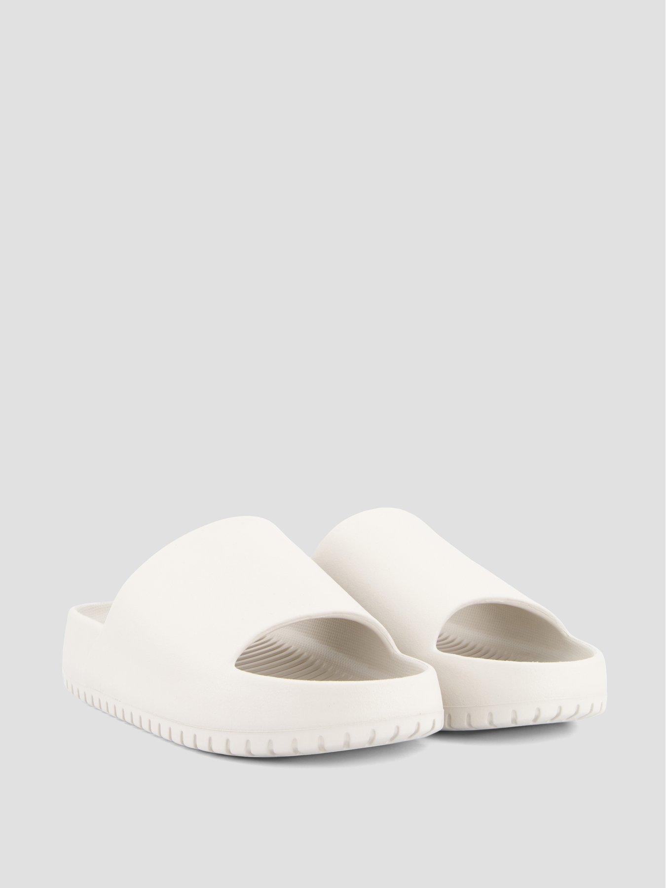 Image 6 of 7 of Jack & Jones Ripple Moulded Slider - Cream