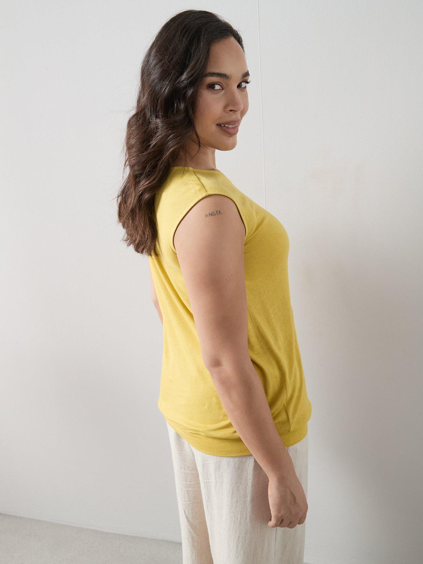 Image 6 of 6 of The Very Collection Curve Shell Trim Banded Hem Top
