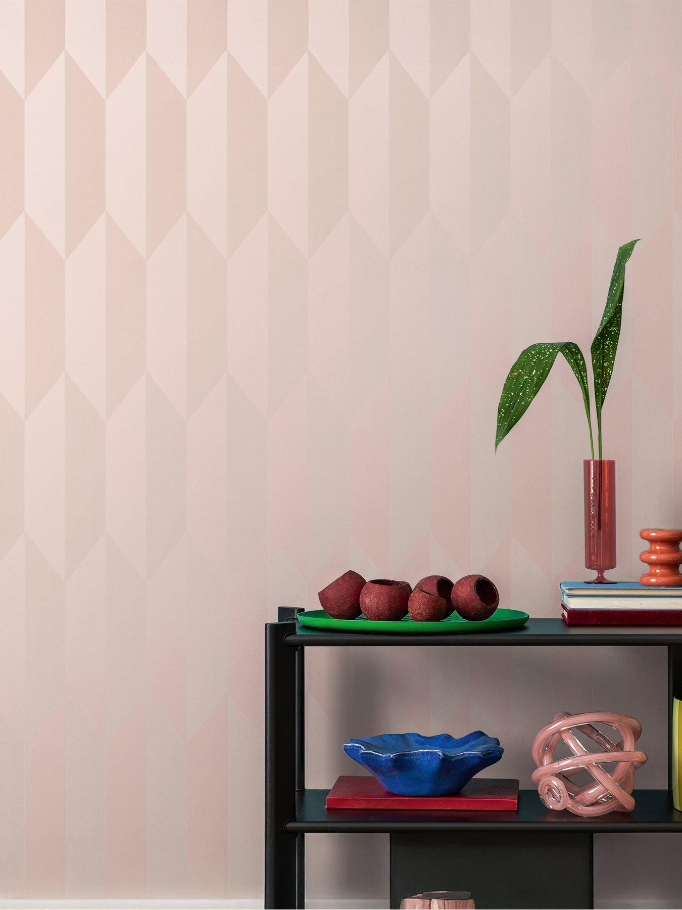 cosmoliving-by-cosmopolitan-graphic-groove-edge-pink-non-woven-wallpaper