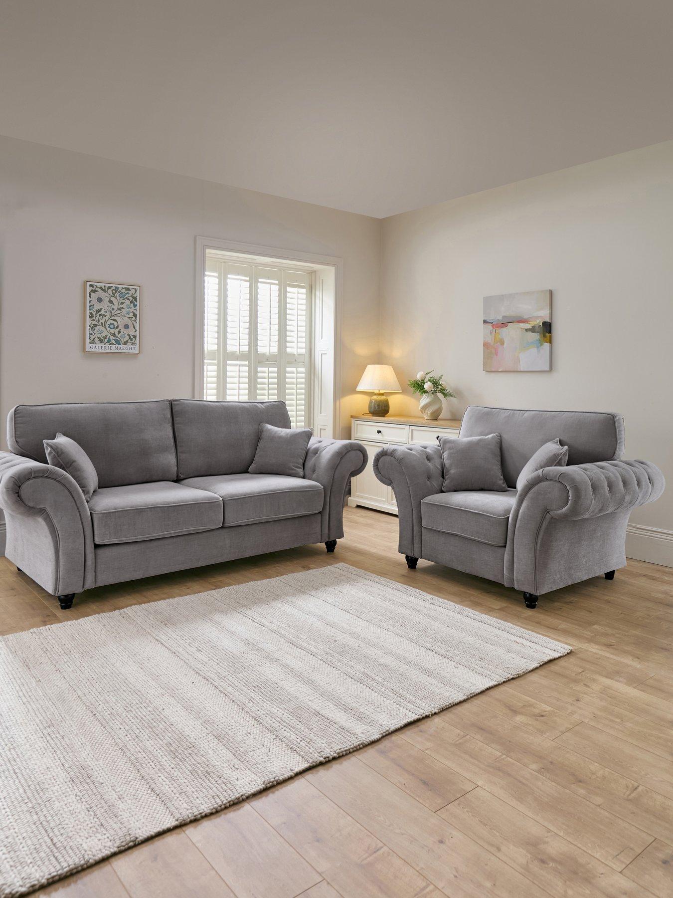The Very Collection Windsor Standard 3 + Chair