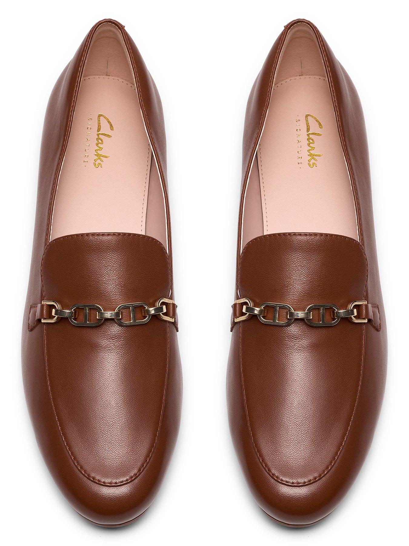 clarks-tamna-iris-shoes-tan-leatheroutfit