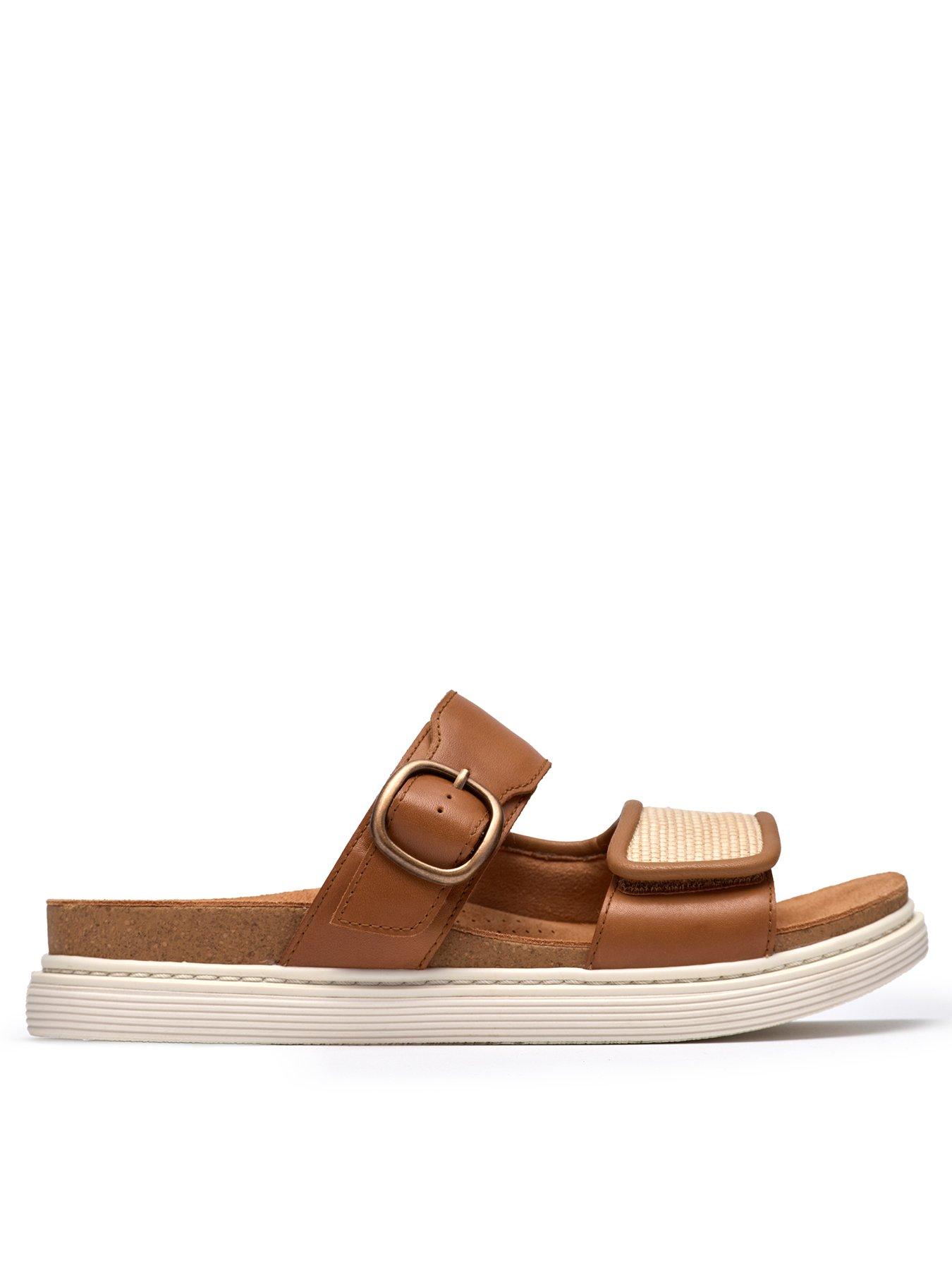 clarks-arwell-step-sandals-tan-leatherfront