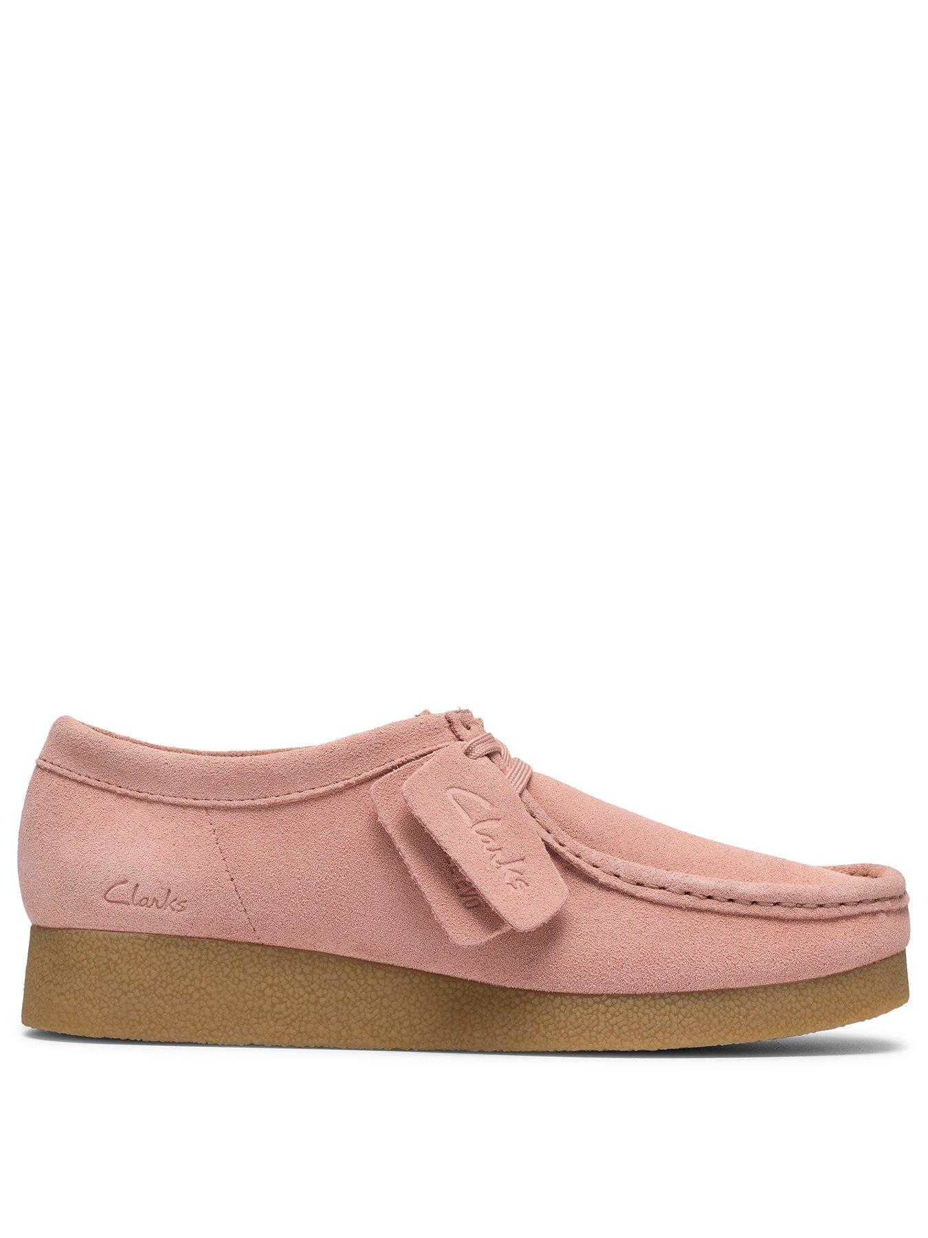 clarks-wallabeeevosh-shoes-light-pink-suedestillFront