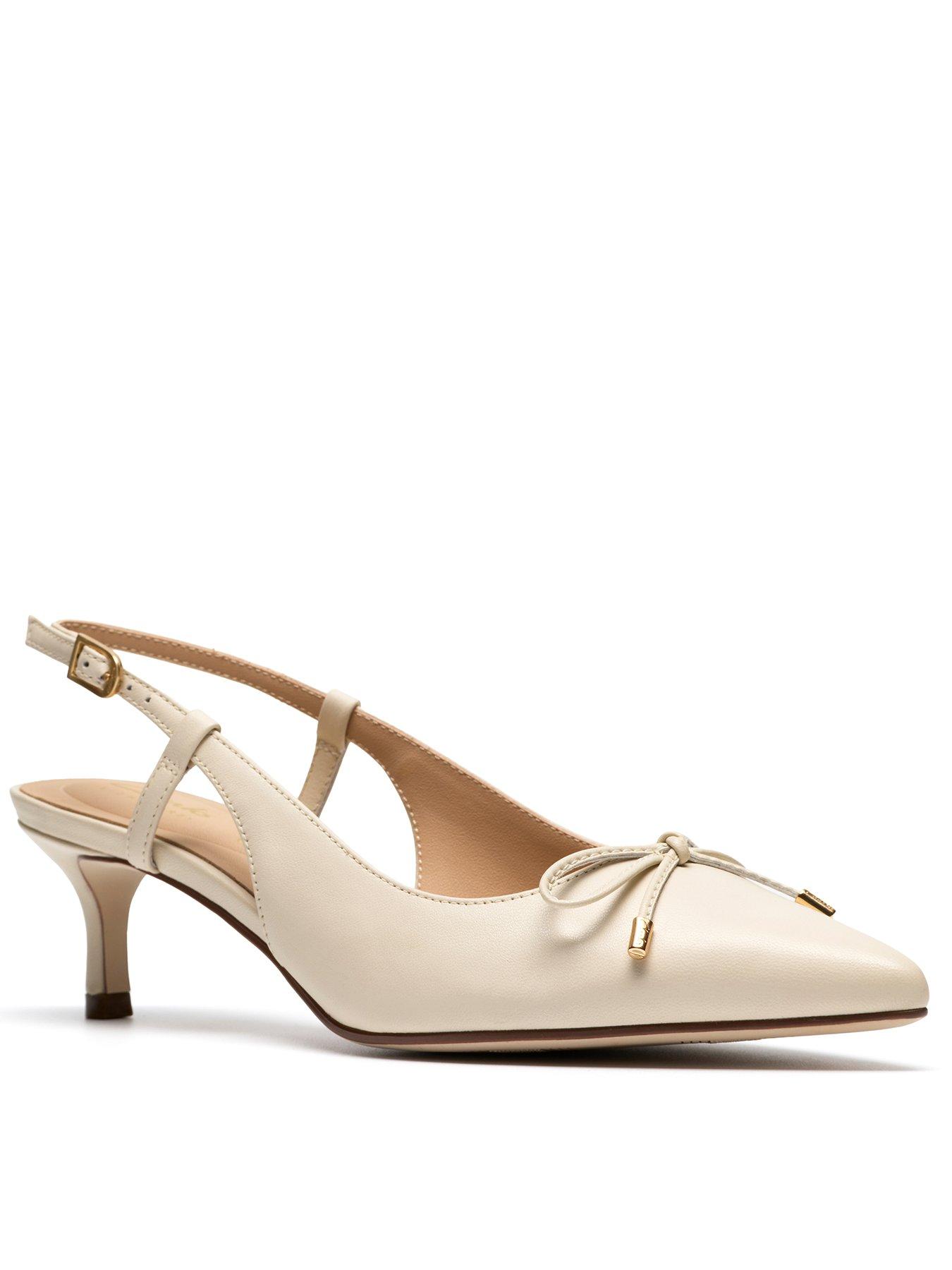 clarks-zarey-bow-shoes-cream-leatherstillFront