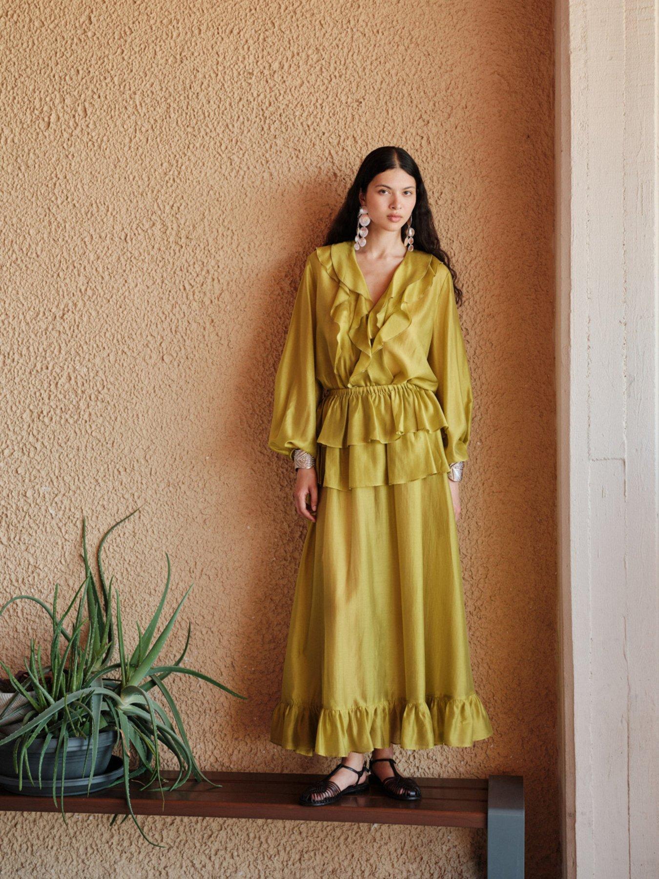 Image 4 of 4 of Devotion Twins Linen Shirt - Olive