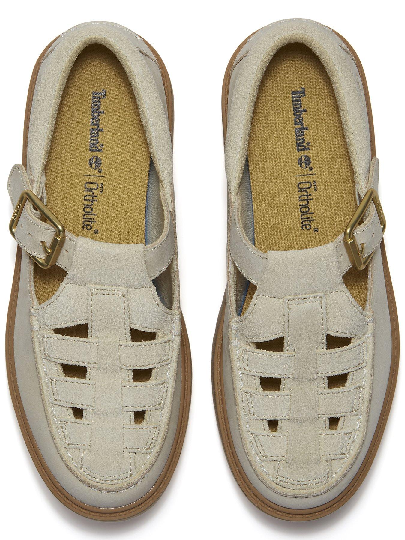 timberland-stone-street-platform-buckle-shoe-light-beigeoutfit