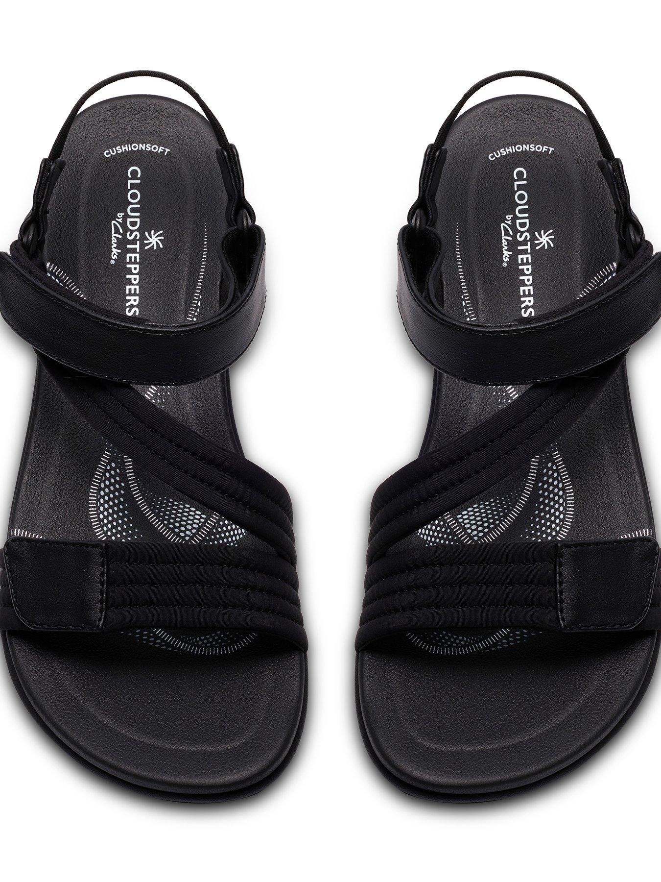 clarks-brinkleyraesun-sandals-blackoutfit