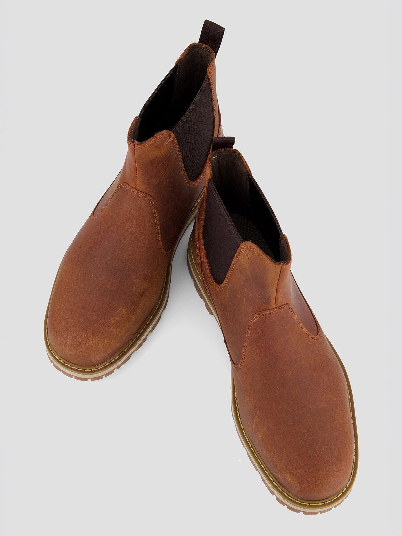 timberland-timberland-britton-road-chelsea-boot-brownoutfit