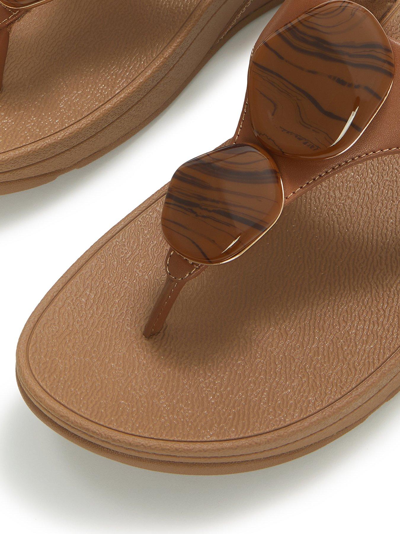 fitflop-lulu-marbled-stone-toe-post-sandals-deep-tanoutfit