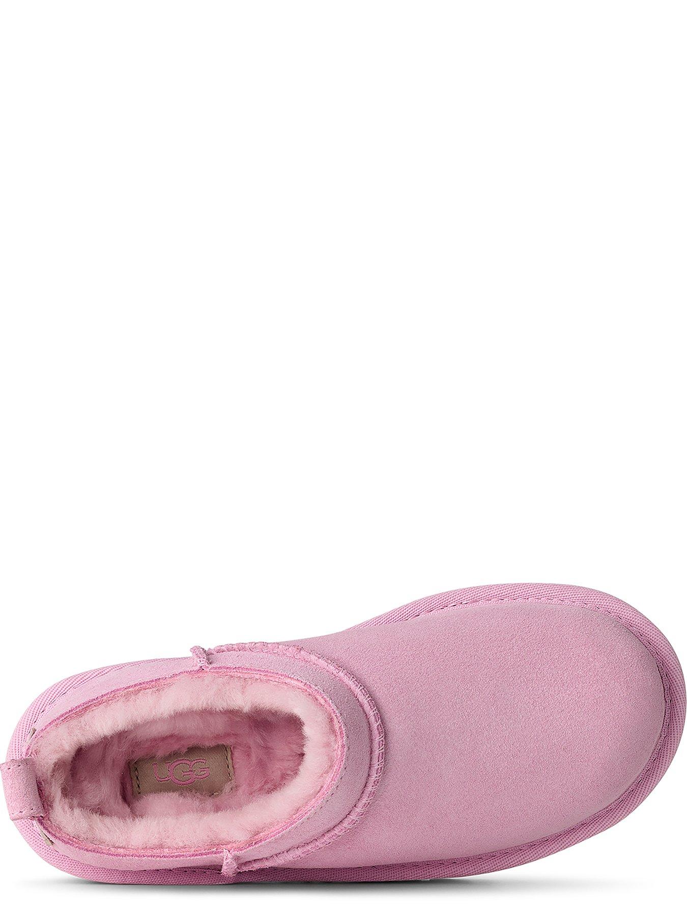 ugg-kids-classic-micro-boot-pink-diamondoutfit