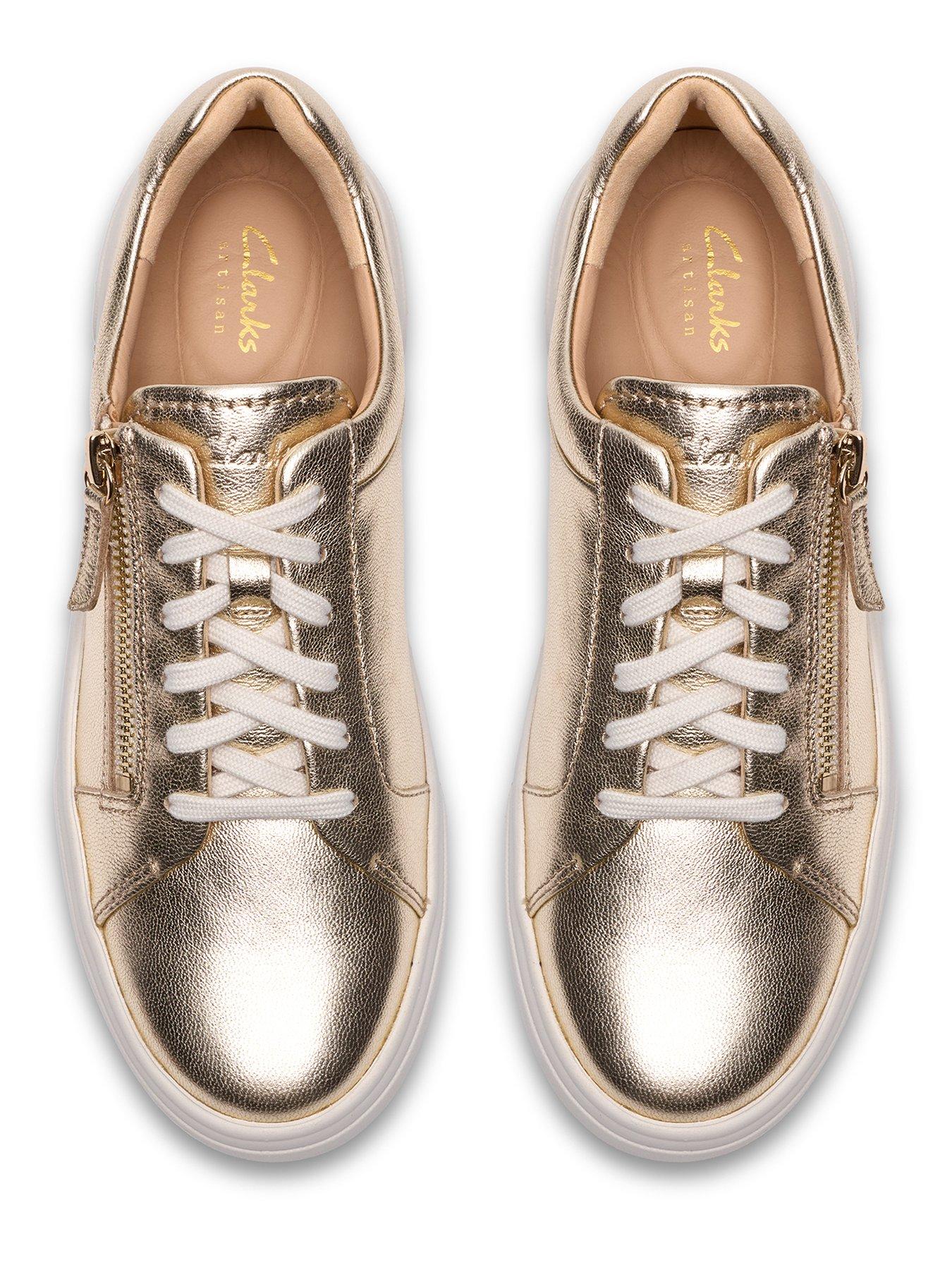 clarks-hollyrose-zip-shoes-gold-leatheroutfit
