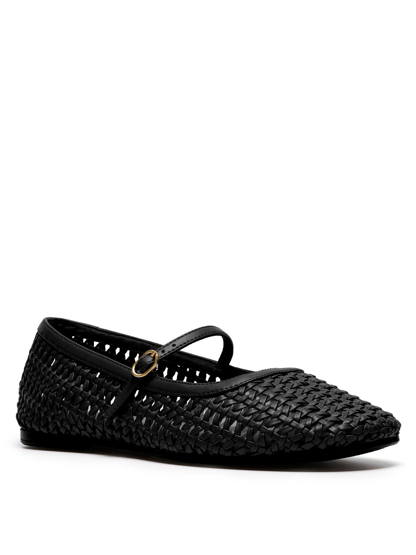 clarks-livia-sky-shoes-black-weavestillFront
