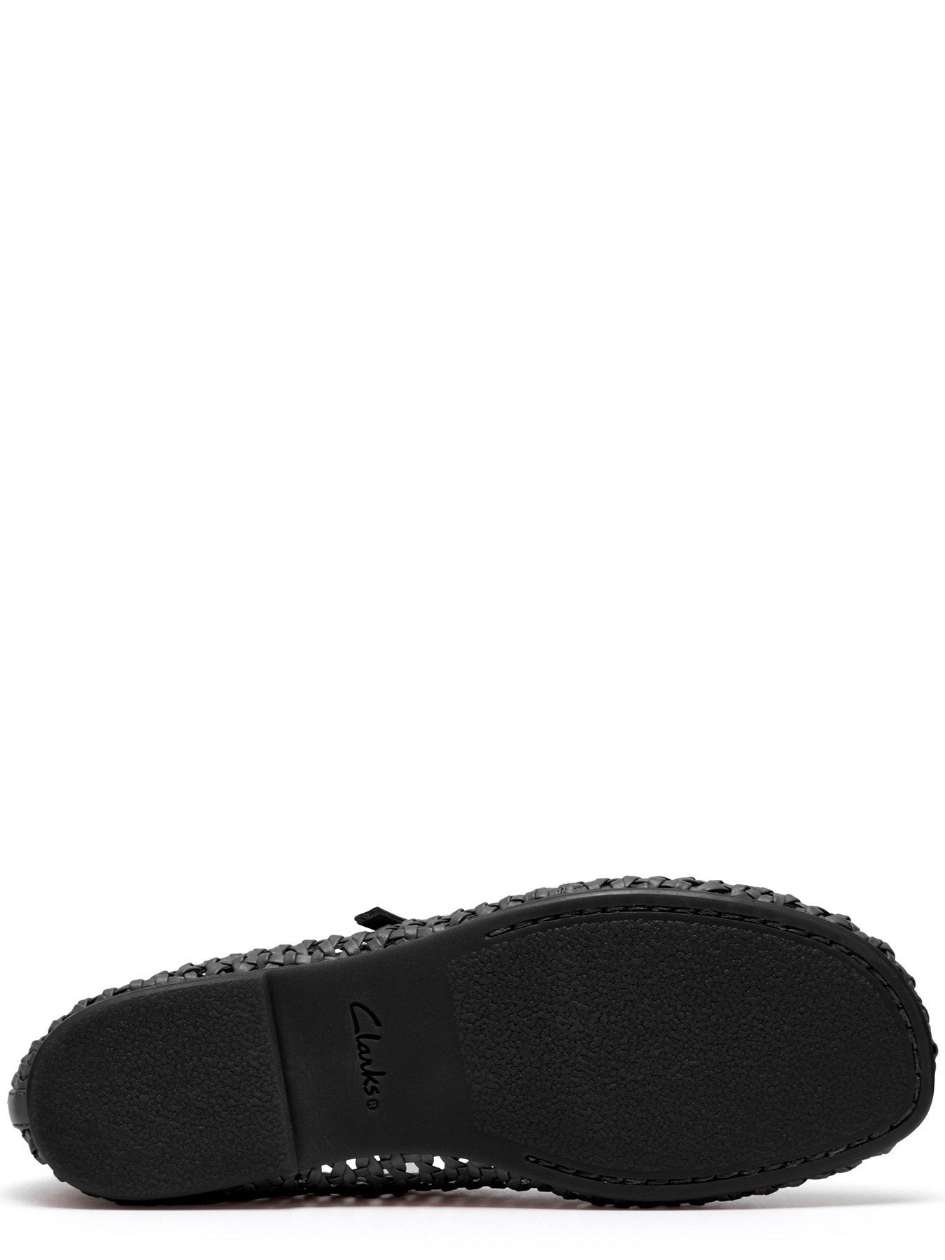 clarks-livia-sky-shoes-black-weavedetail