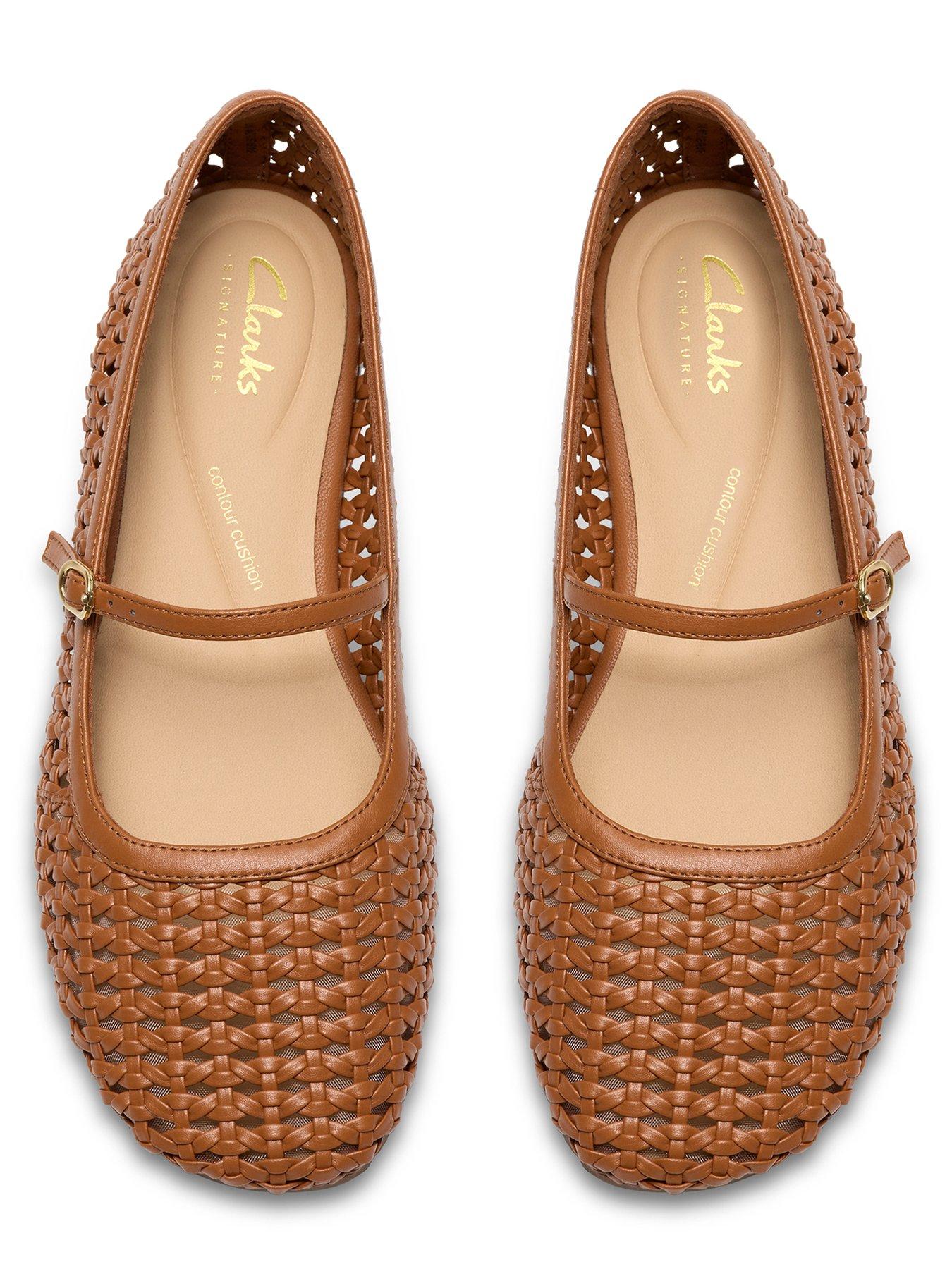clarks-livia-sky-shoes-tan-weaveoutfit