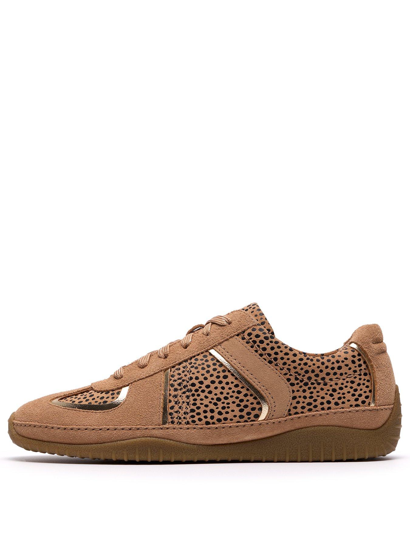 clarks-meridor-lo-shoes-animal-printstillFront