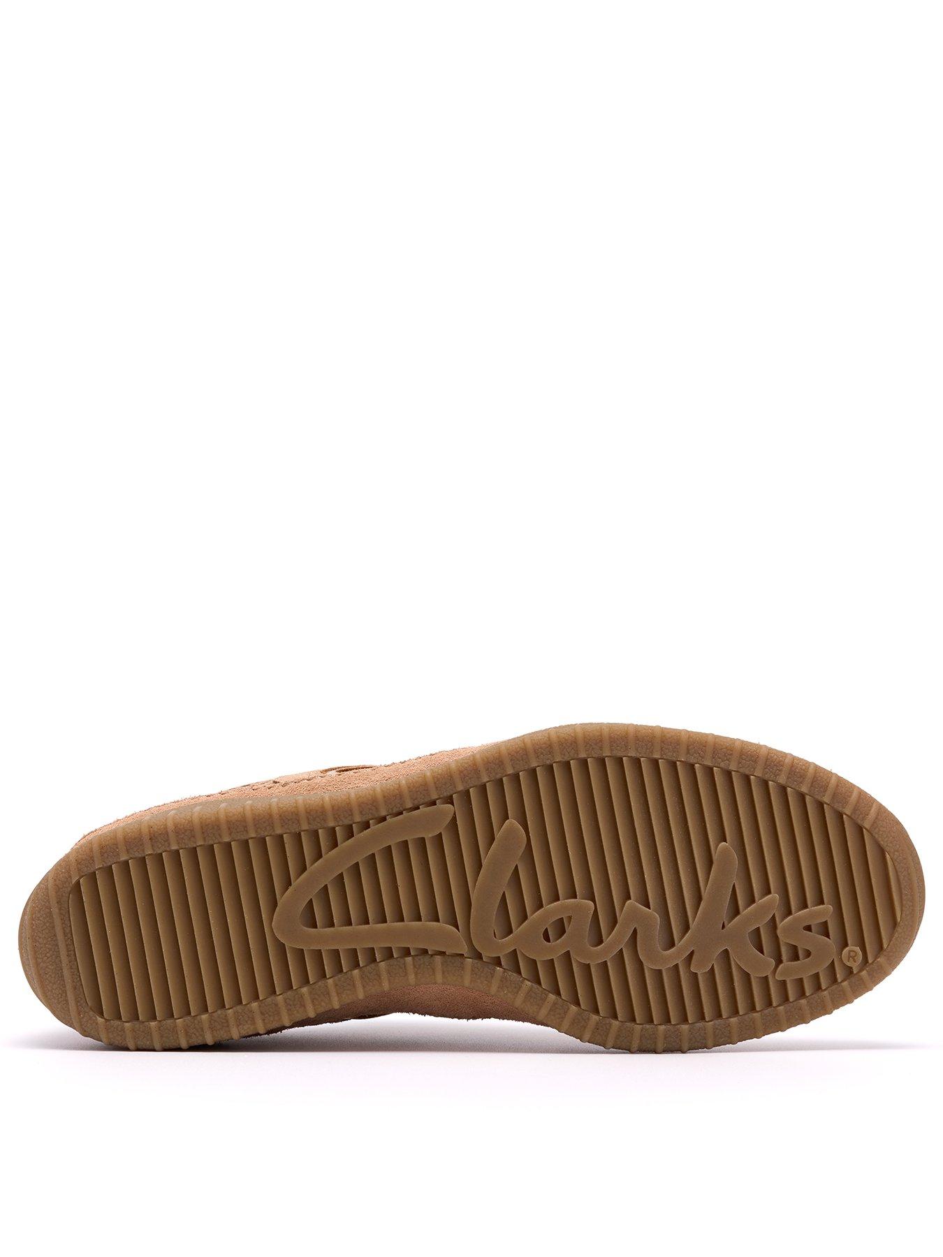 clarks-meridor-lo-shoes-animal-printback