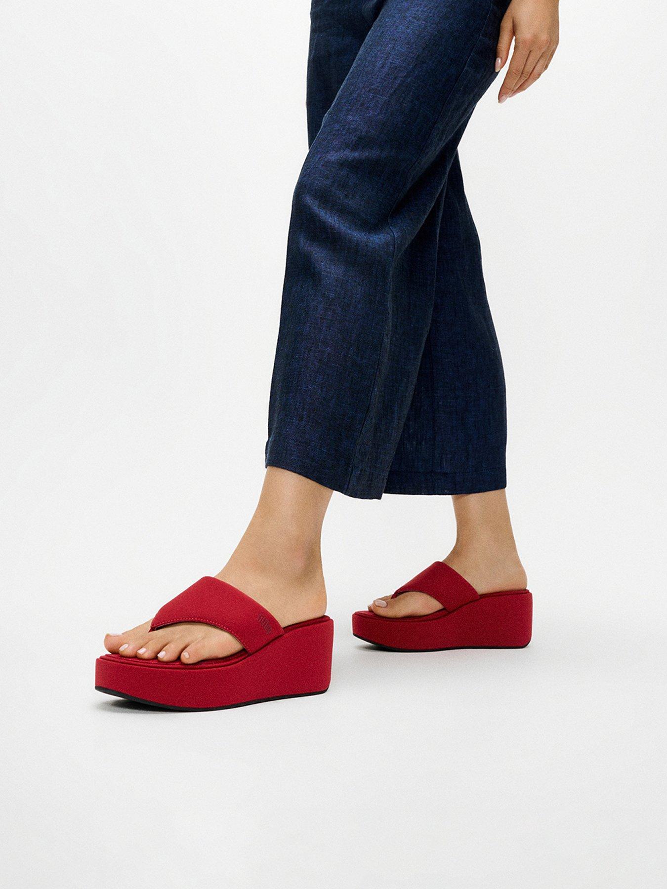 fitflop-platfforms-wedge-toe-post-sandals-burnt-berryfront