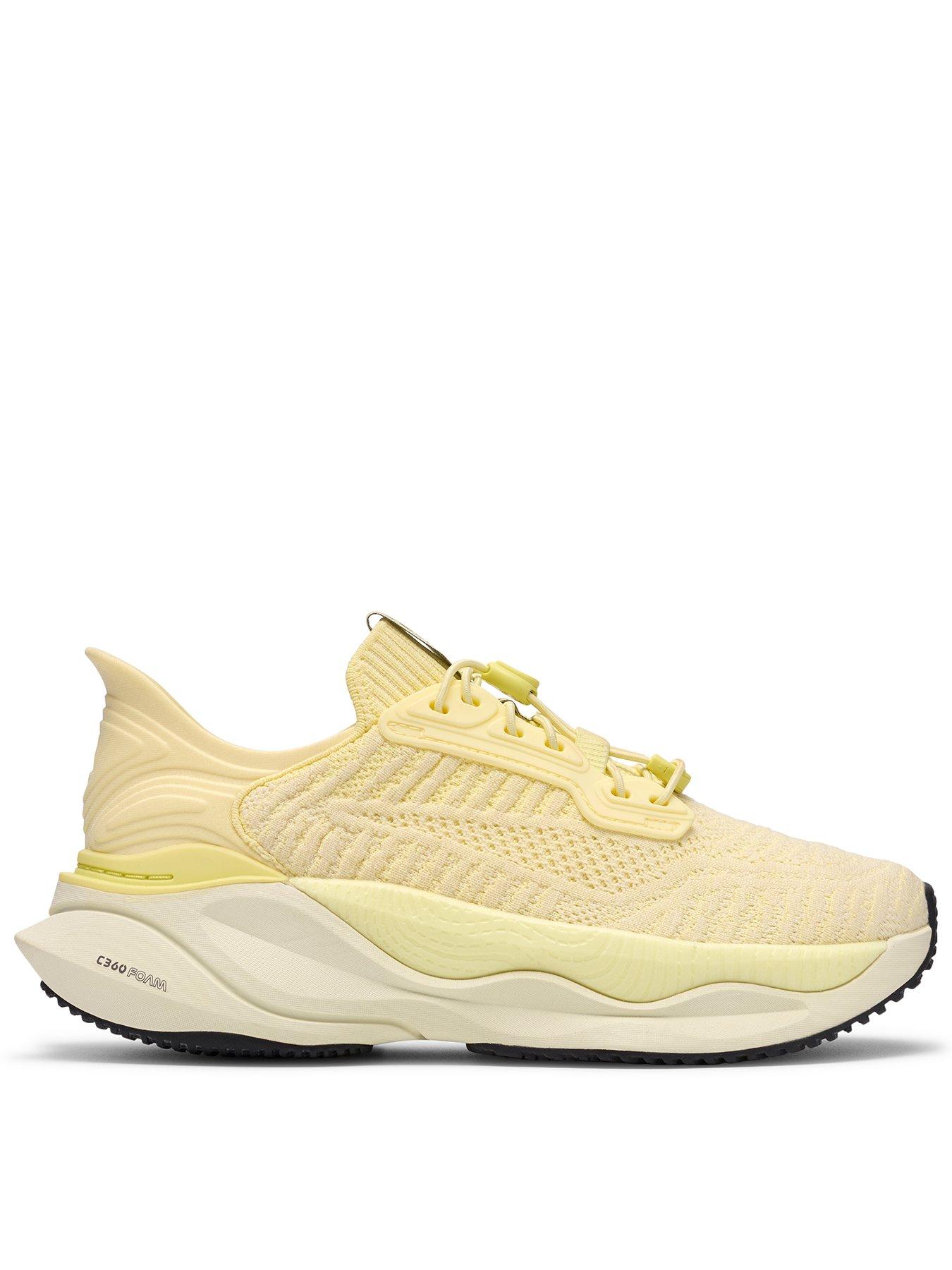 Image 1 of 6 of Clarks Pace Rise Trainer - Pale Yellow