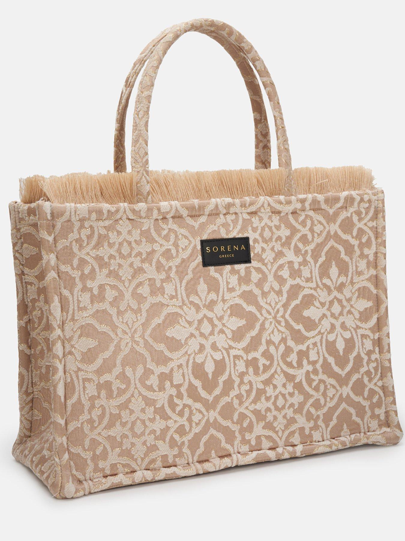 sorena-theros-large-tote-bagoutfit