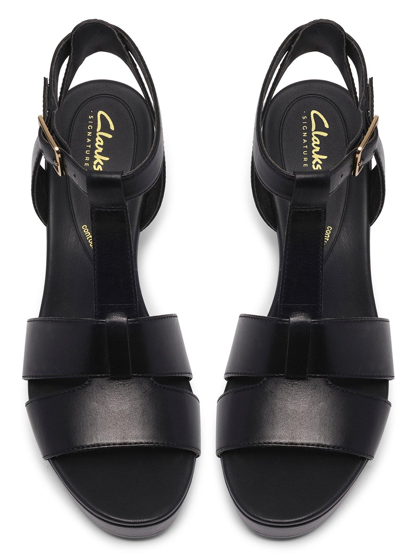 clarks-sabina-hope-wide-fit-sandals-black-leatheroutfit