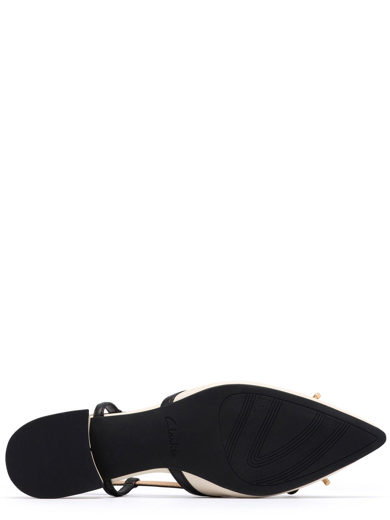 clarks-sensa15-bow-shoes-cream-leatherdetail