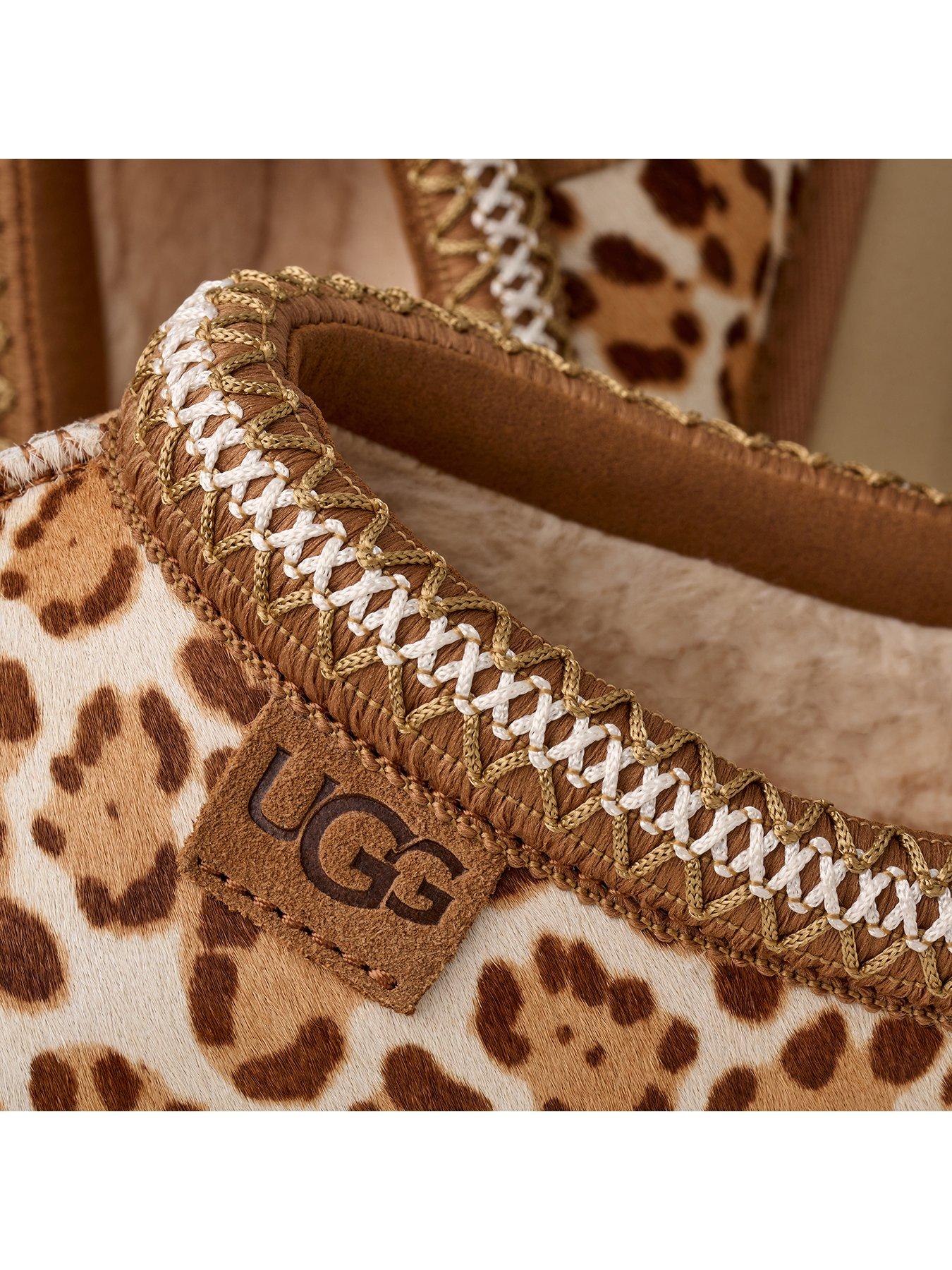 Image 6 of 6 of UGG W TAZZ PLAINS