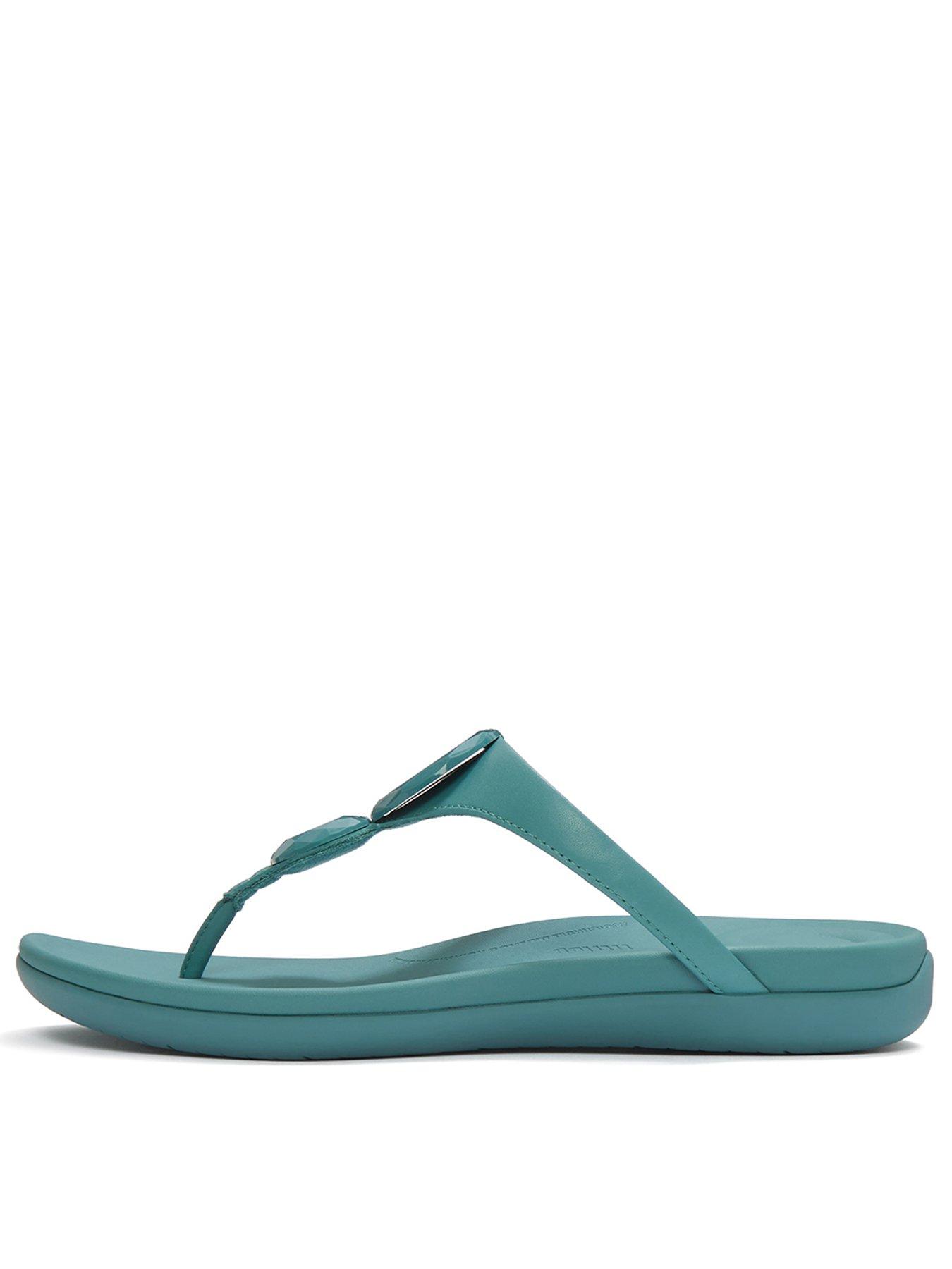 fitflop-solay-glossy-disc-toe-post-sandals-teal
