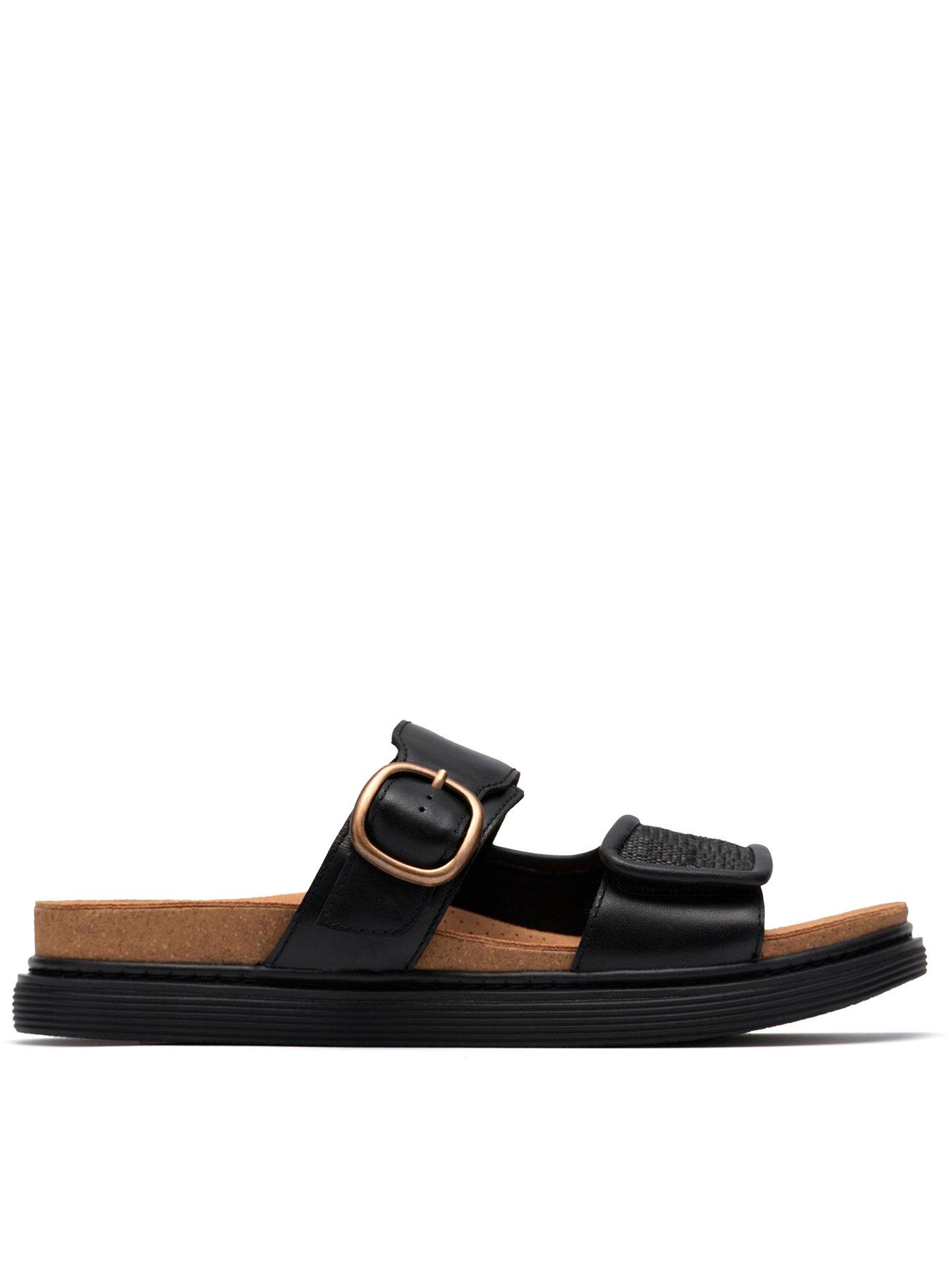 clarks-arwell-step-wide-fit-sandals-black-leather