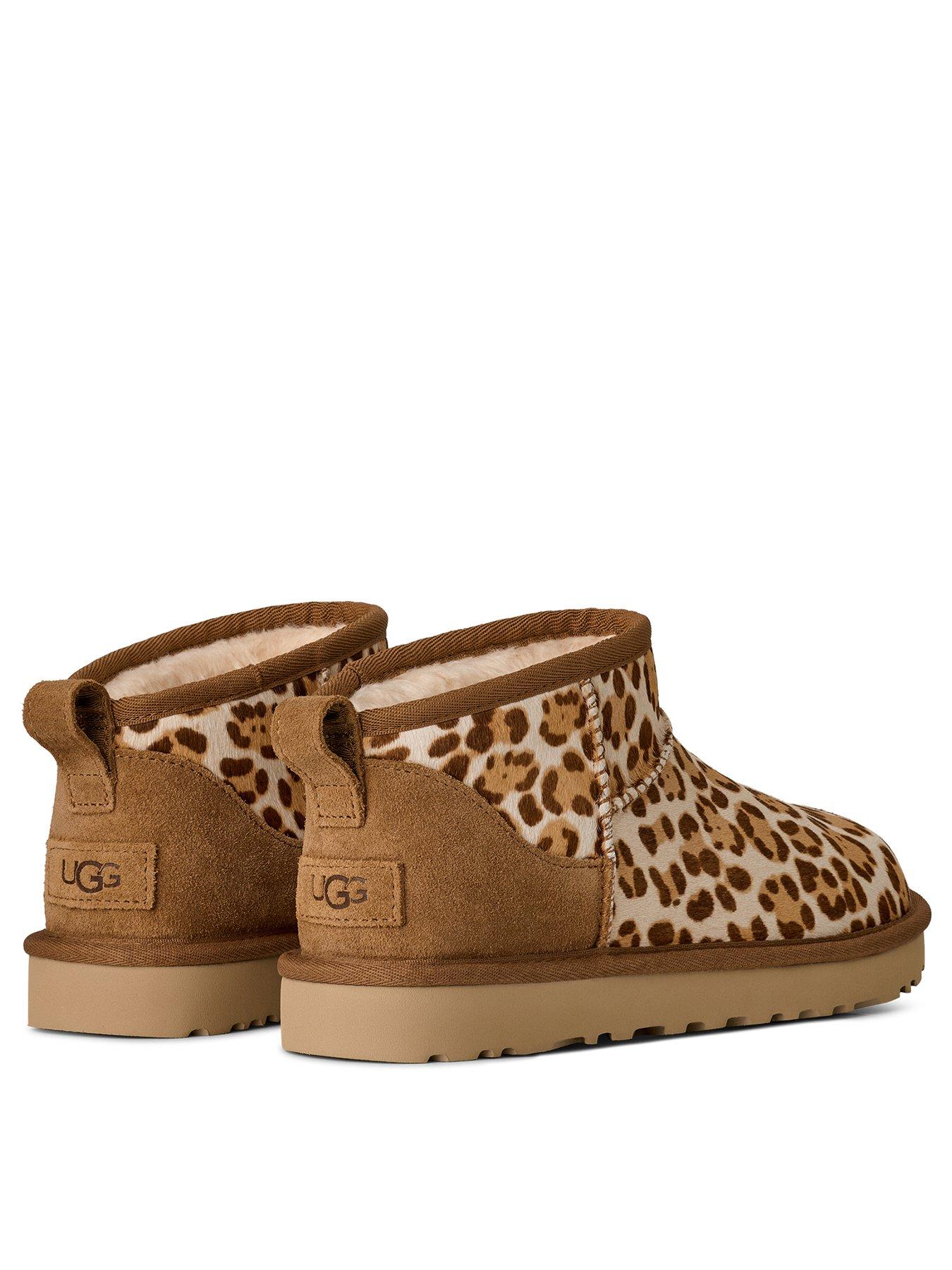 Image 3 of 6 of UGG W CLASSIC ULTRA MINI PLAINS