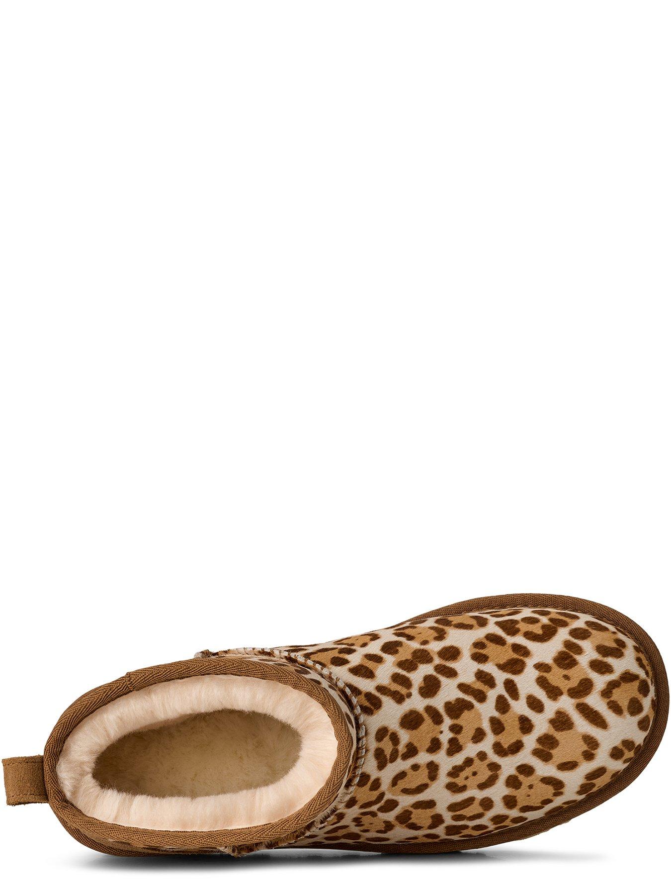 Image 4 of 6 of UGG W CLASSIC ULTRA MINI PLAINS