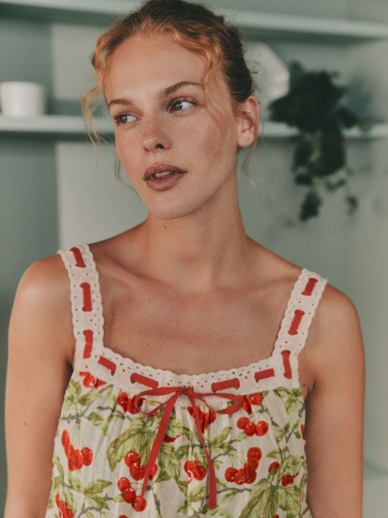 laura-ashley-apple-cami-sset-greenback