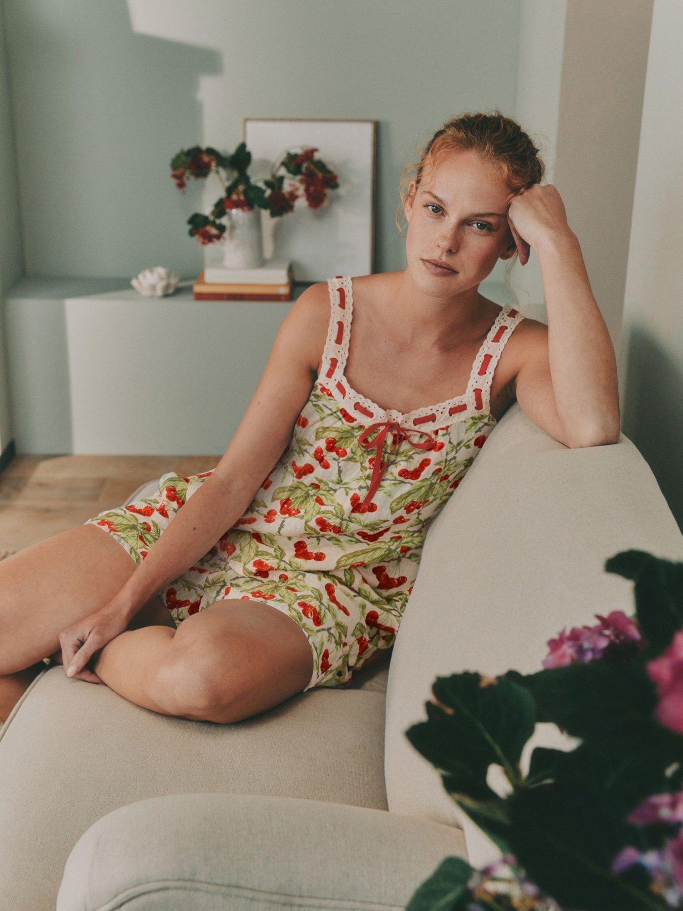 laura-ashley-apple-cami-sset-greenoutfit