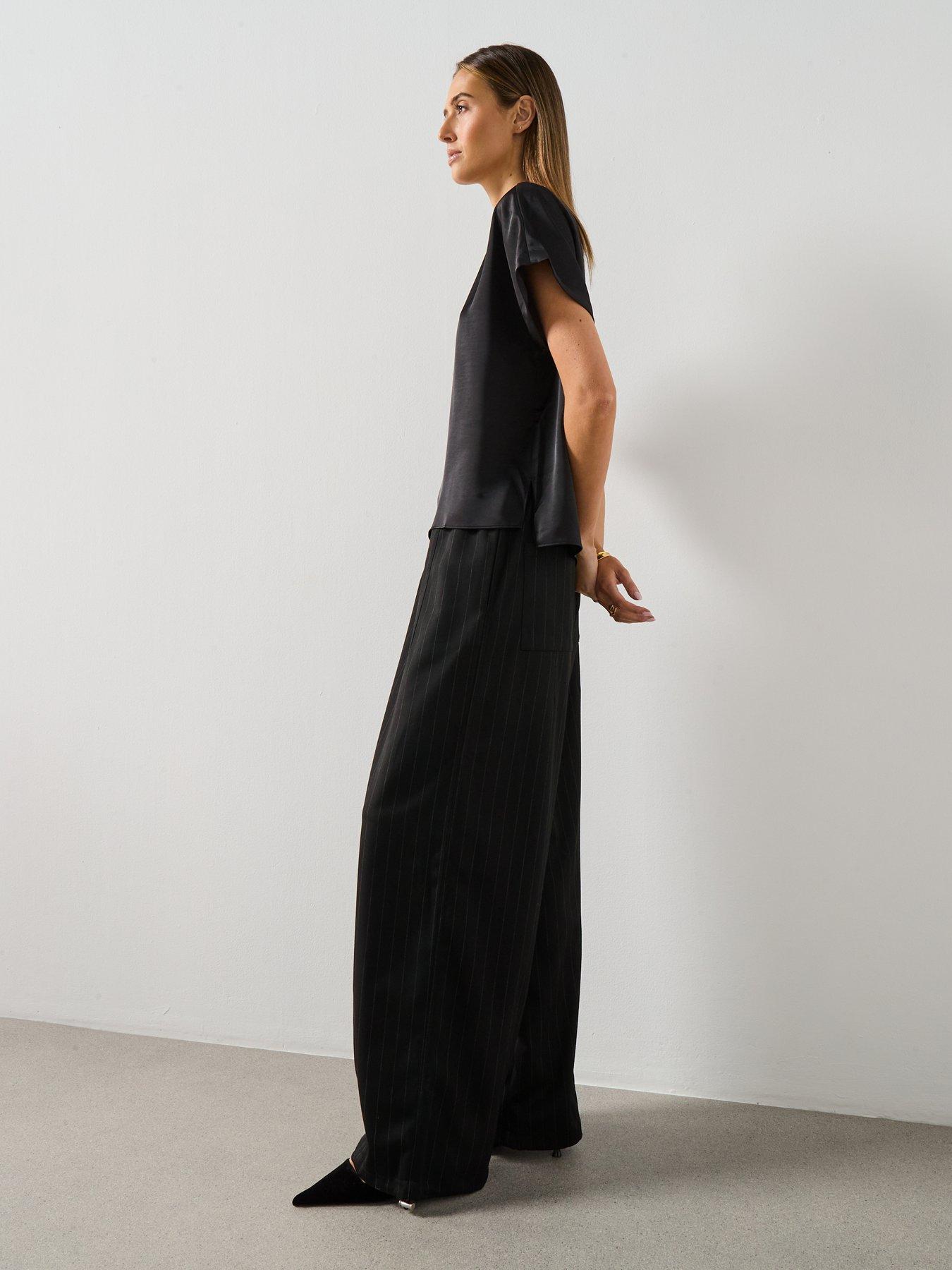 mango-pinstripe-balloon-trousers--blackdetail