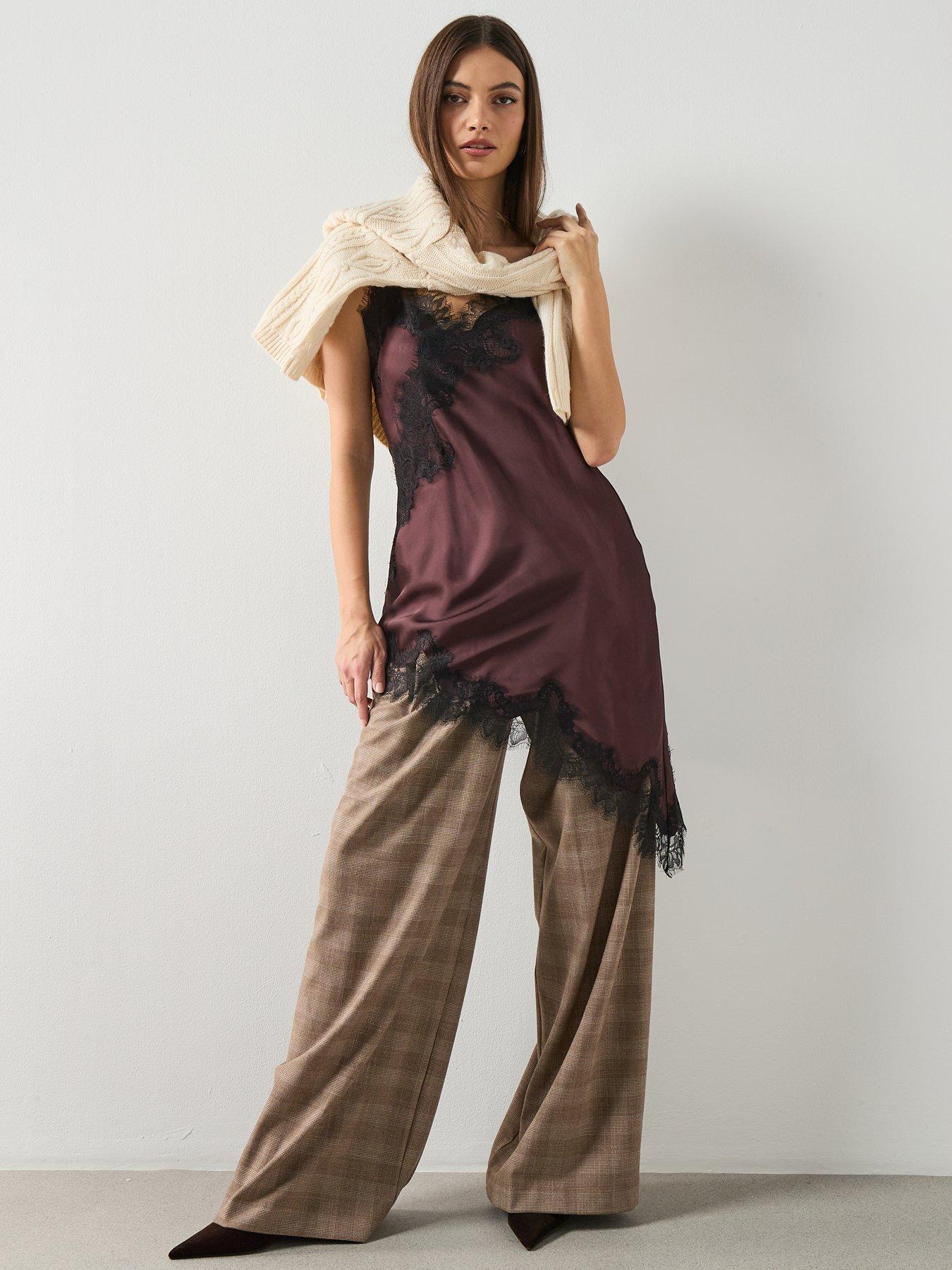 Image 3 of 6 of Mango Lace Top -&nbsp;Burgundy