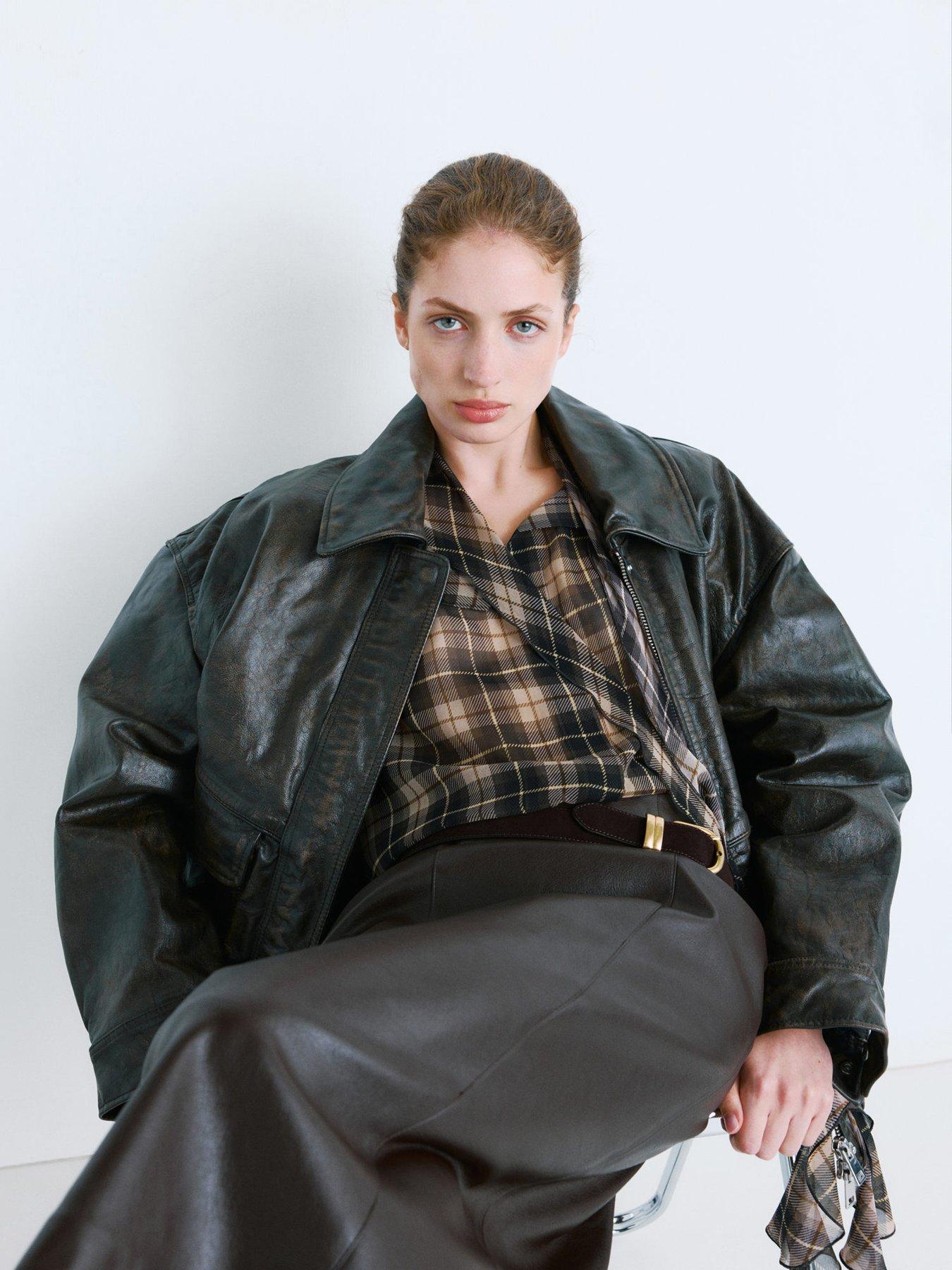 mango-blouse-with-check-pattern-and-foulard-collar-blackoutfit