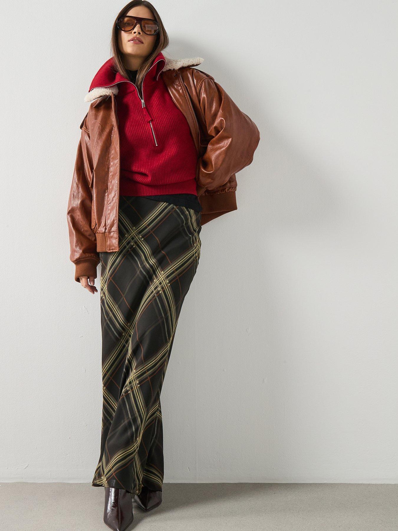 Image 3 of 6 of Mango Sweater With Funnel Neck And Zip - Burgundy
