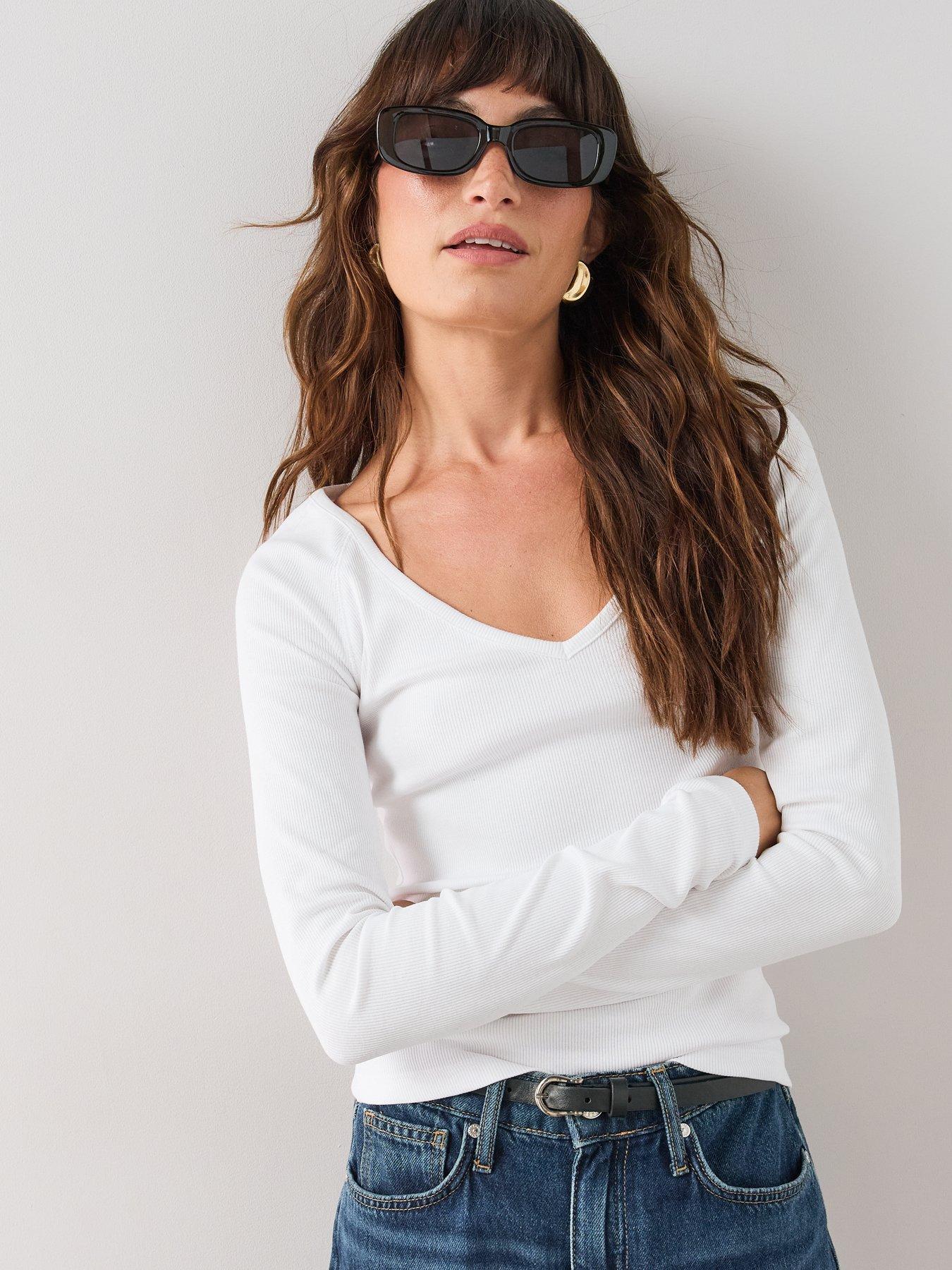 Image 4 of 7 of The Very Collection Deep Vneck Raglan Tee