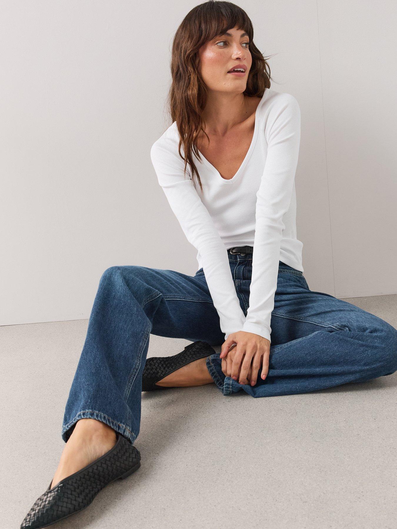 Image 5 of 7 of The Very Collection Deep Vneck Raglan Tee