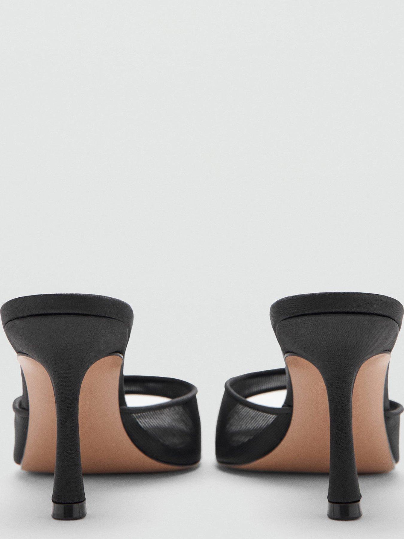 mango-pointed-heel-sandals-blackoutfit