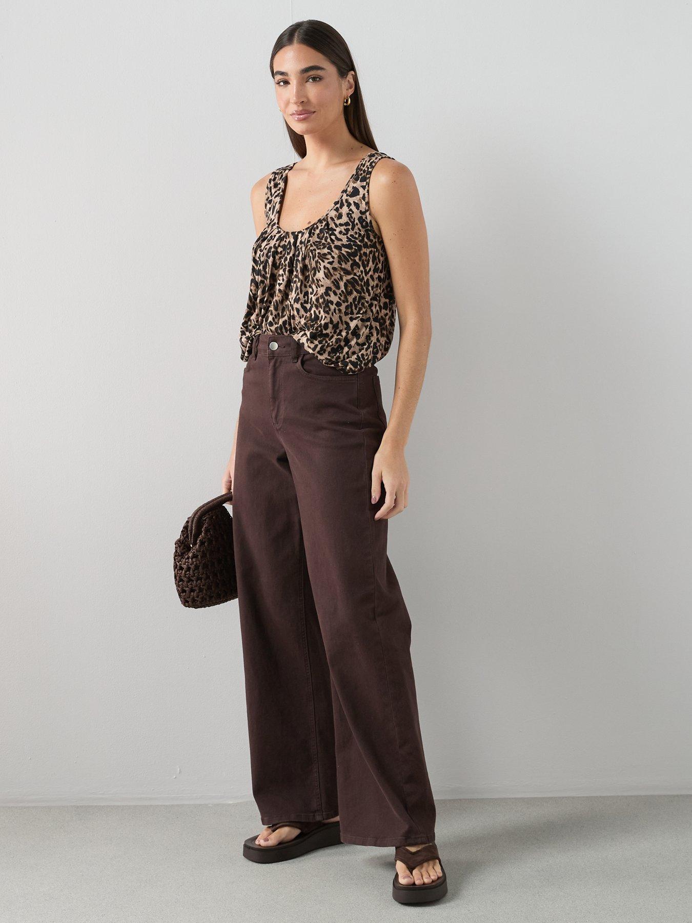 Image 3 of 6 of The Very Collection Printed Stretch Bubble Hem Vest - Multi
