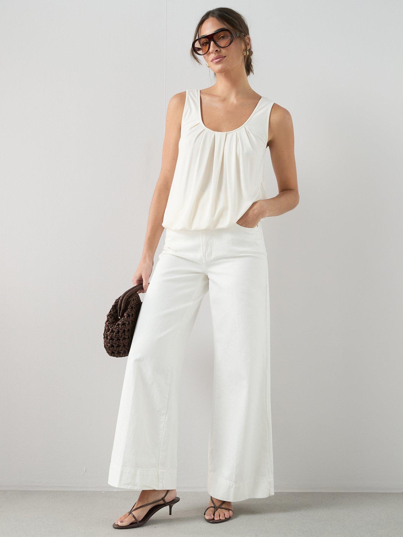 Image 5 of 6 of The Very Collection Stretch Bubble Hem Vest - Cream