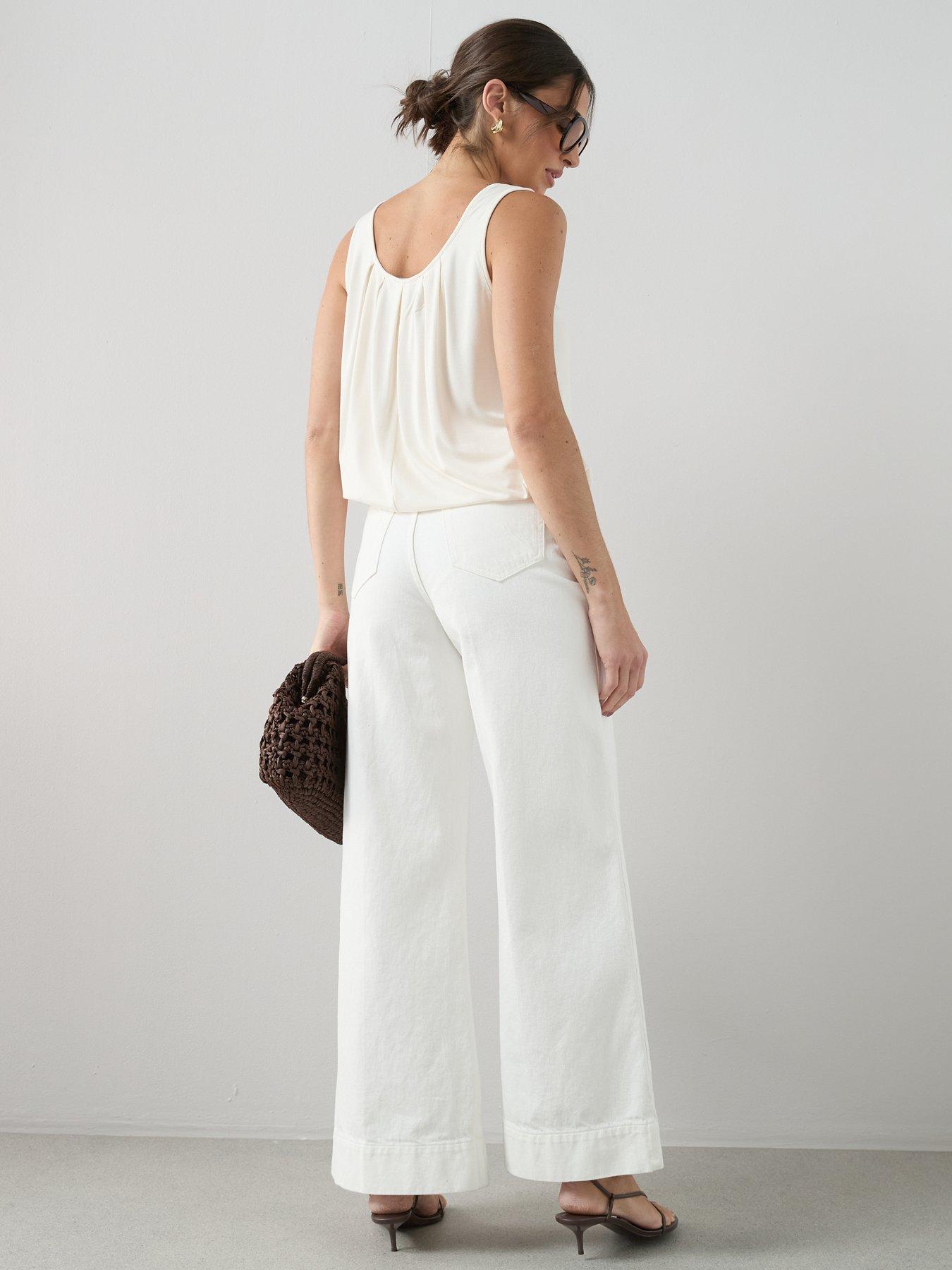 Image 6 of 6 of The Very Collection Stretch Bubble Hem Vest - Cream