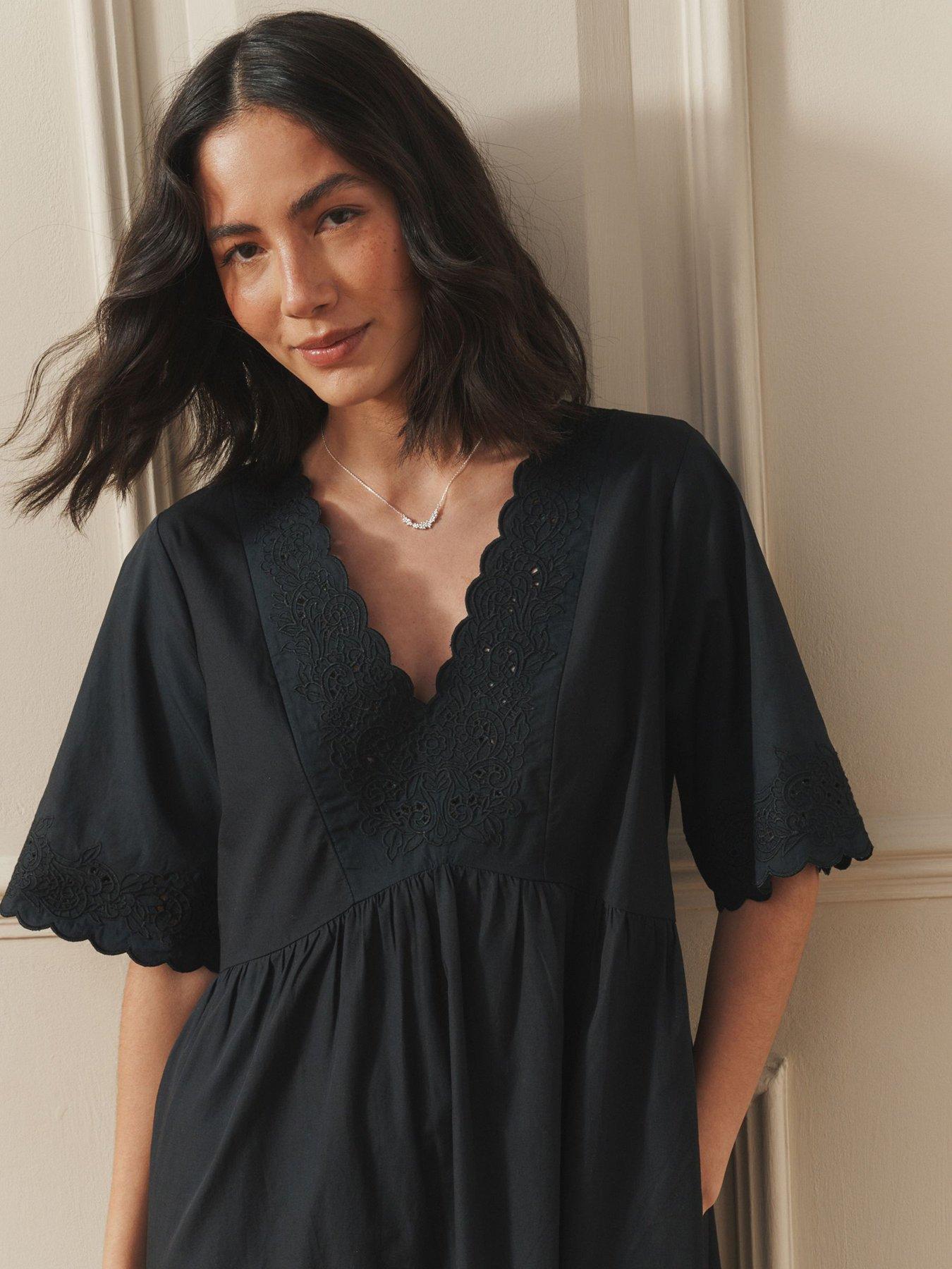 Image 4 of 7 of Laura Ashley P.e Dress Brod