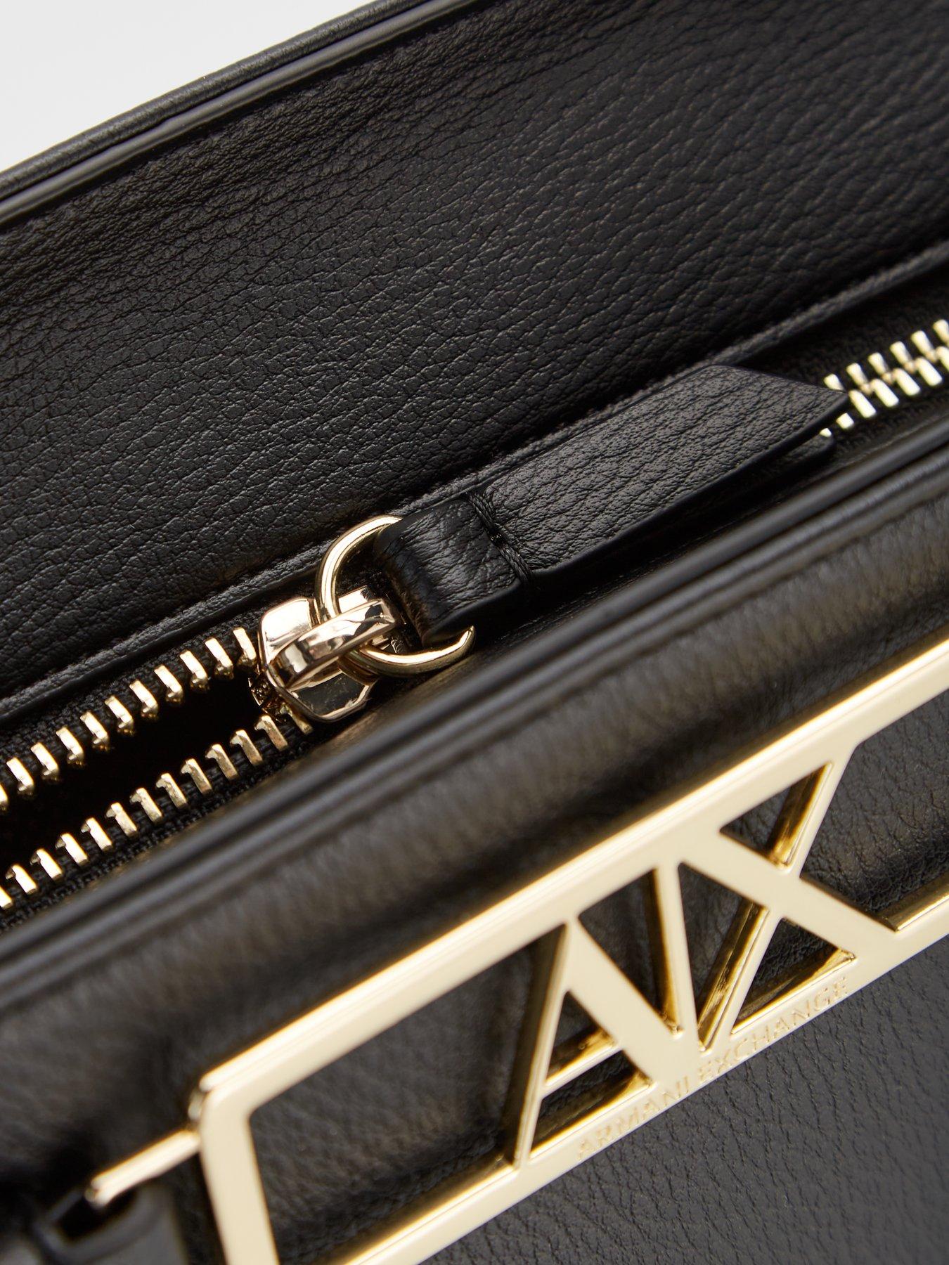 armani-exchange-polly-shopping-mdetail