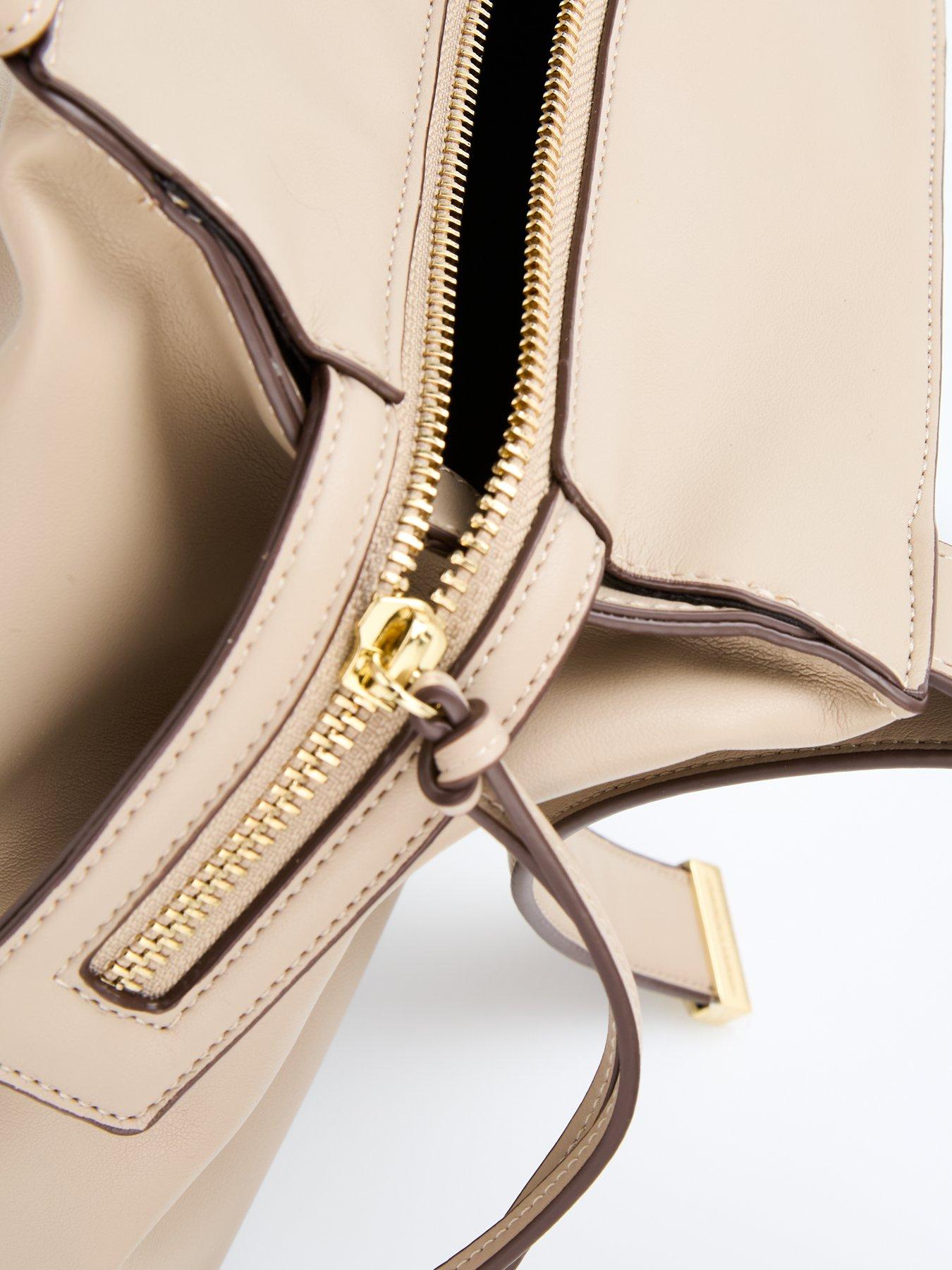 armani-exchange-alice-shopping-sdetail