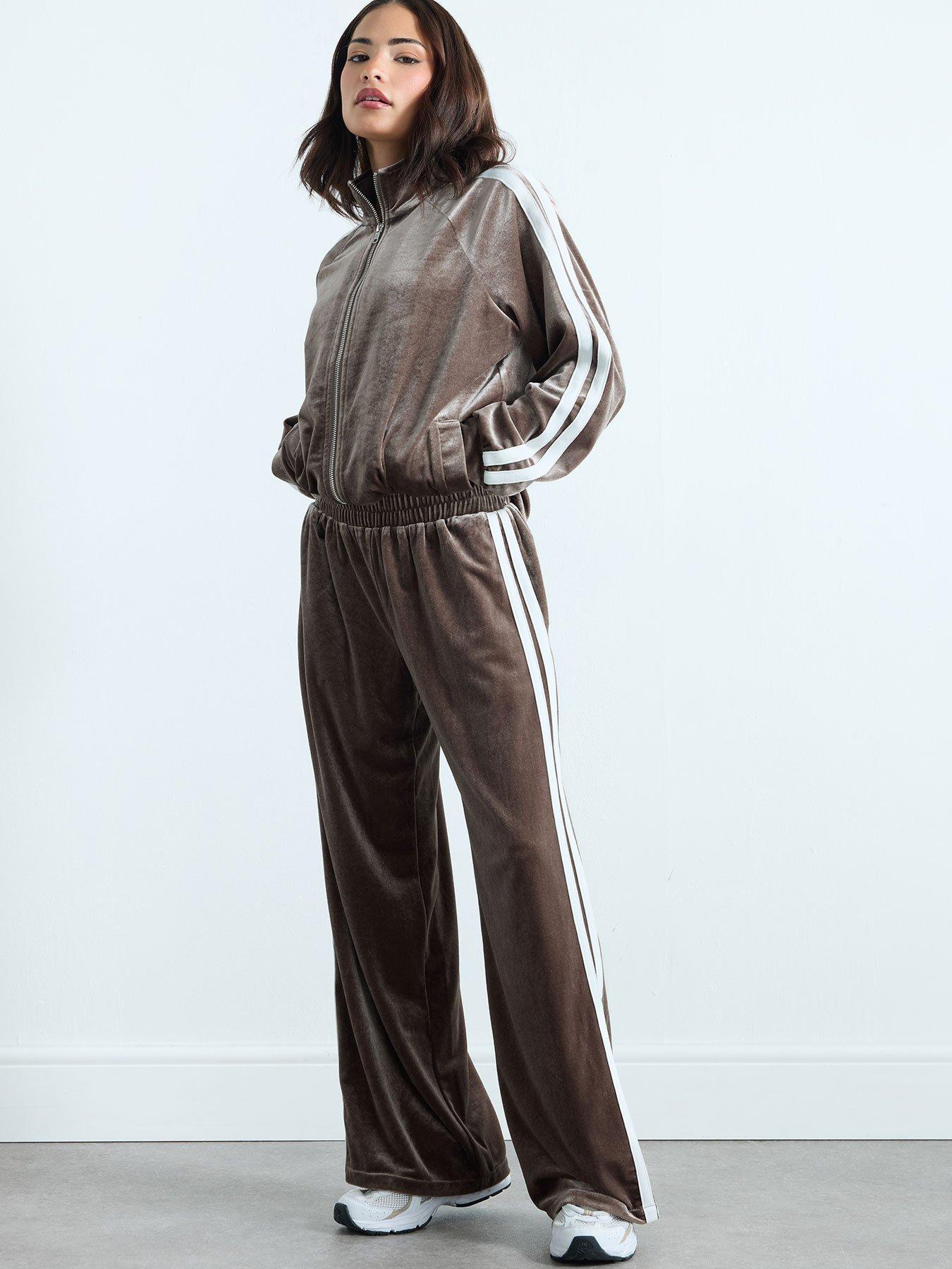 PixieGirl Petite Velour Stripe Jogger - Brown