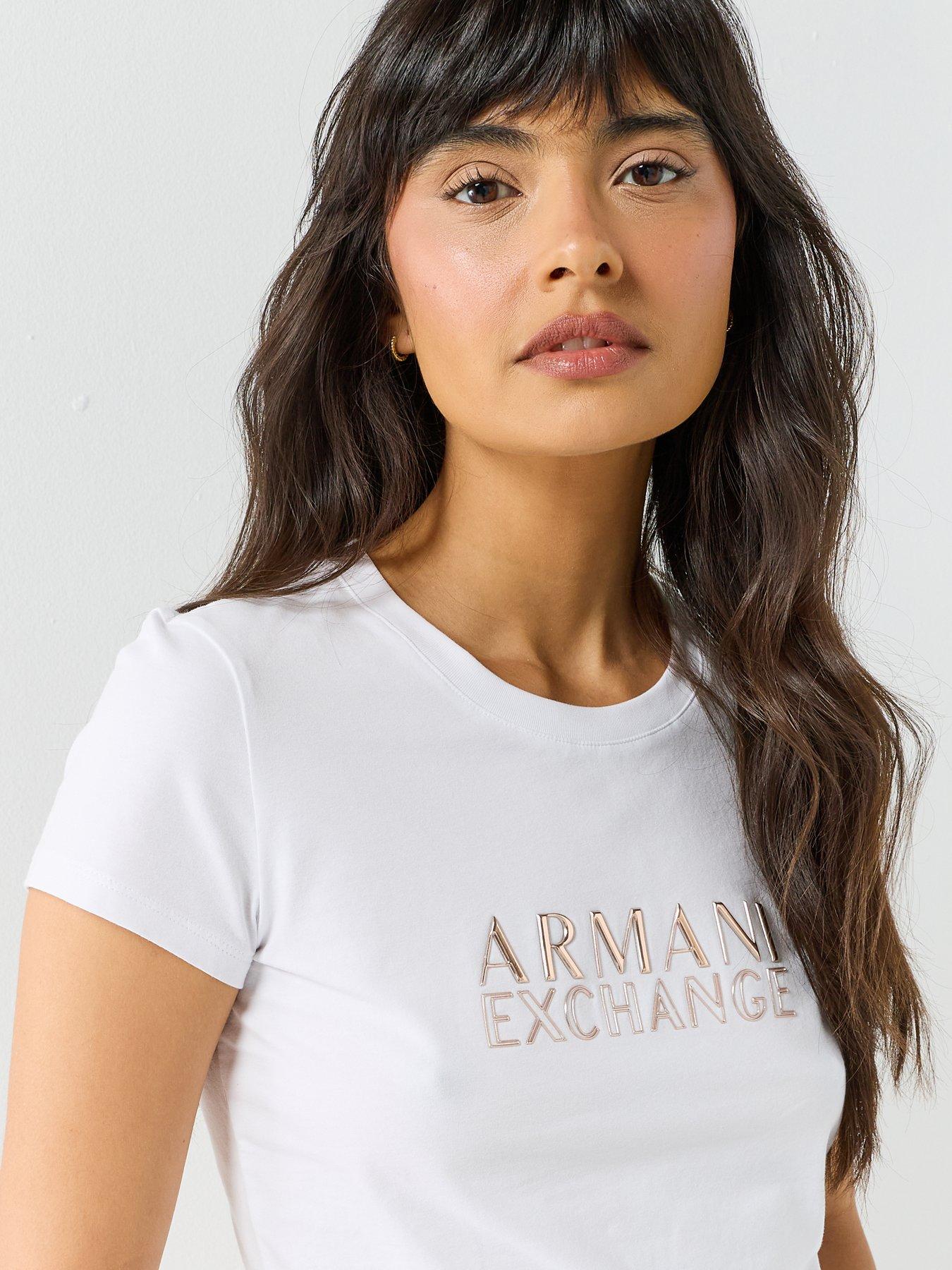 armani-exchange-t-shirtoutfit